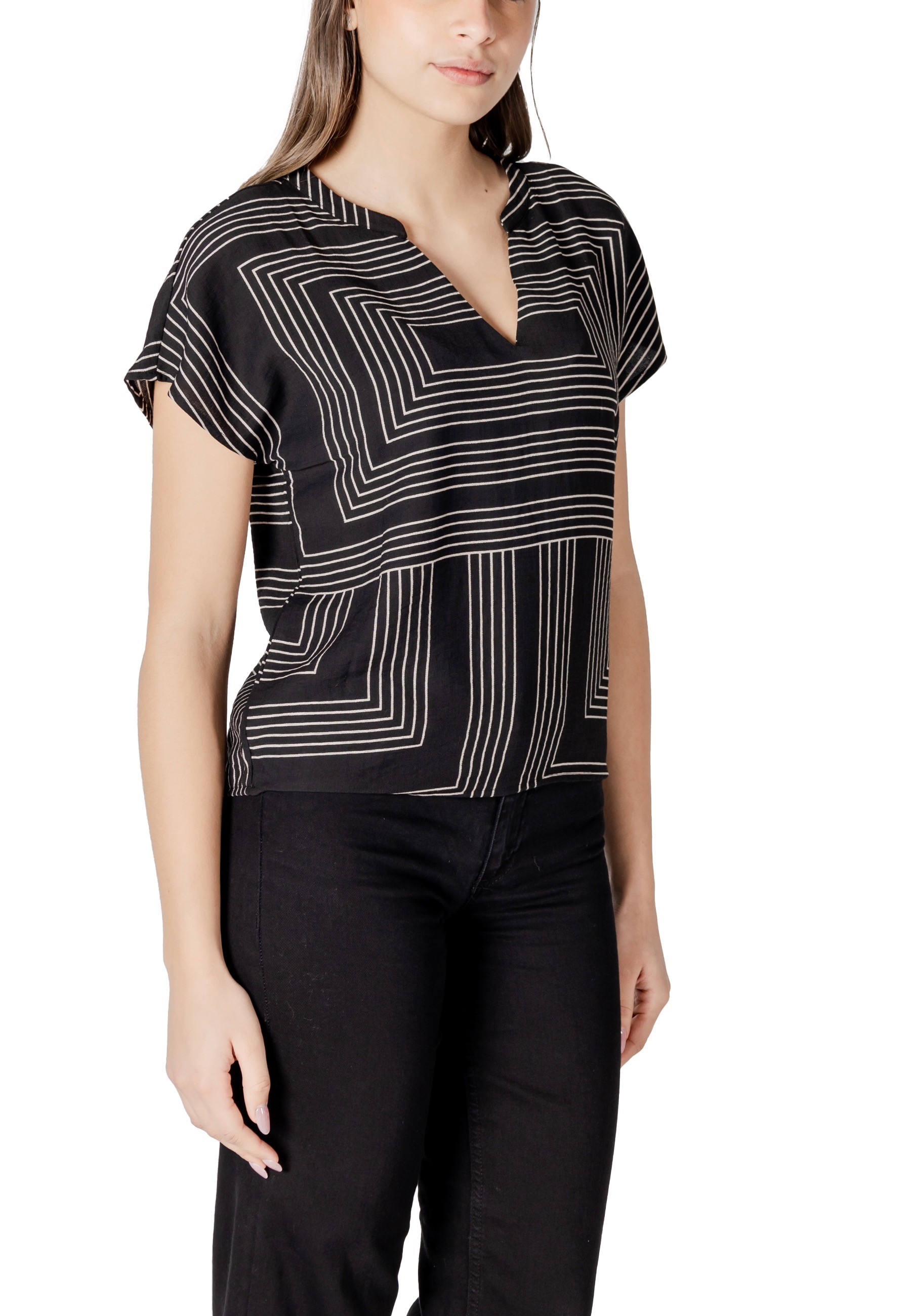 Jacqueline De Yong  Women T-Shirt