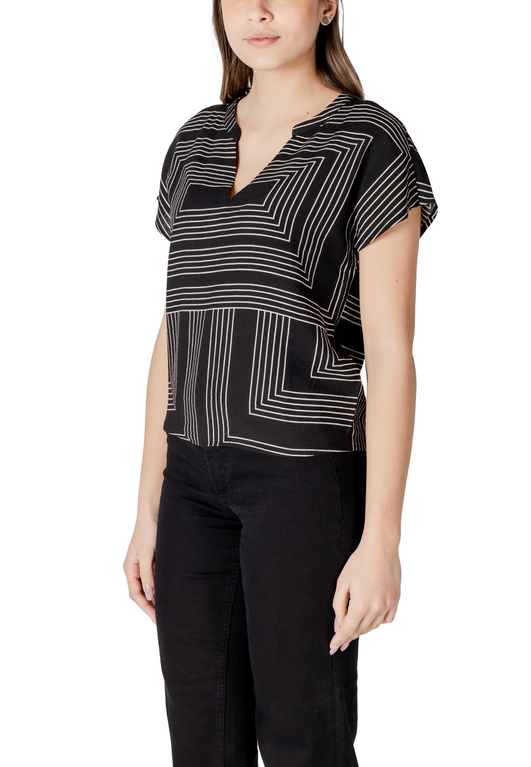 Jacqueline De Yong  Women T-Shirt