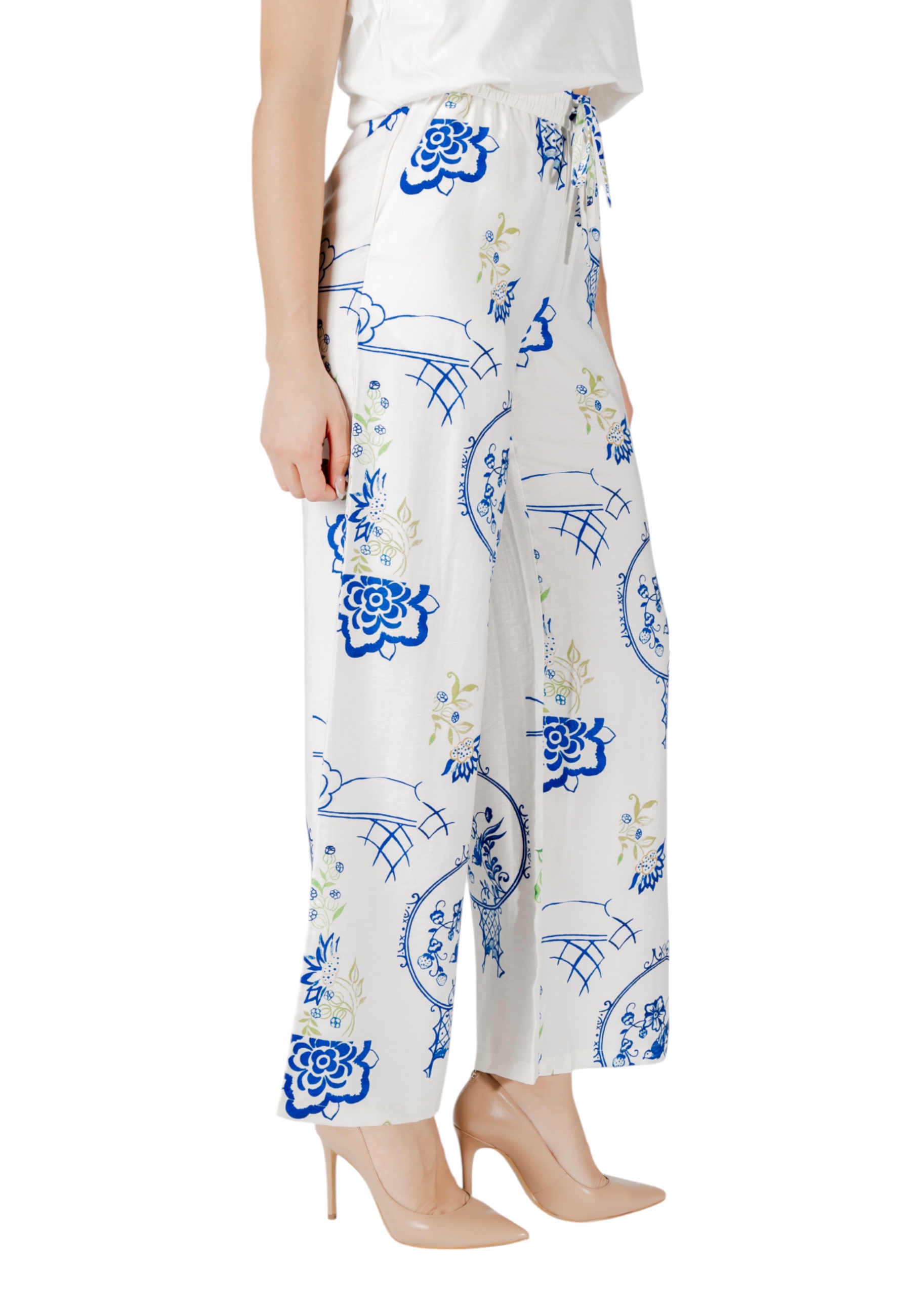 Ichi  Women Trousers