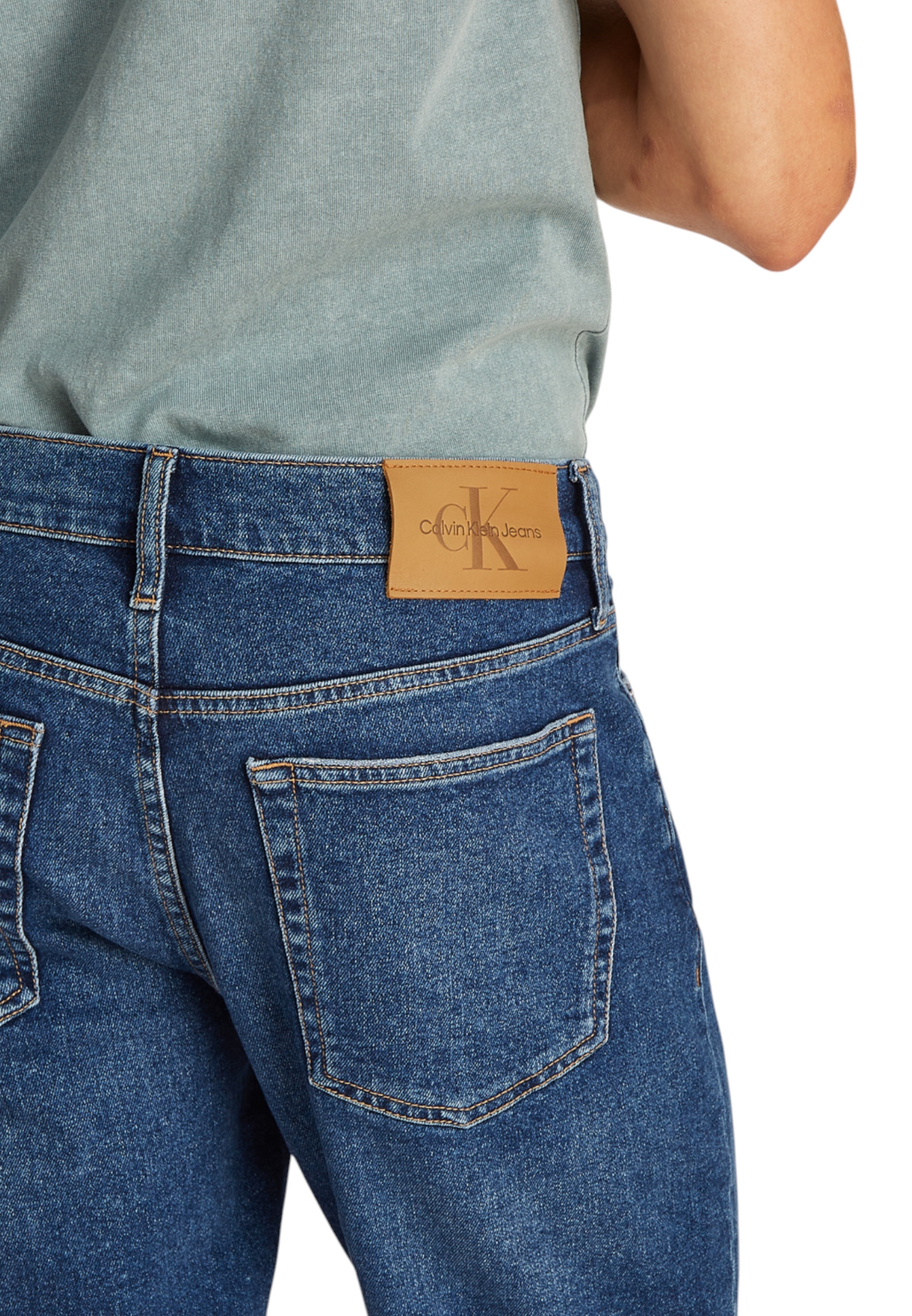 Calvin Klein Jeans Shorts 4