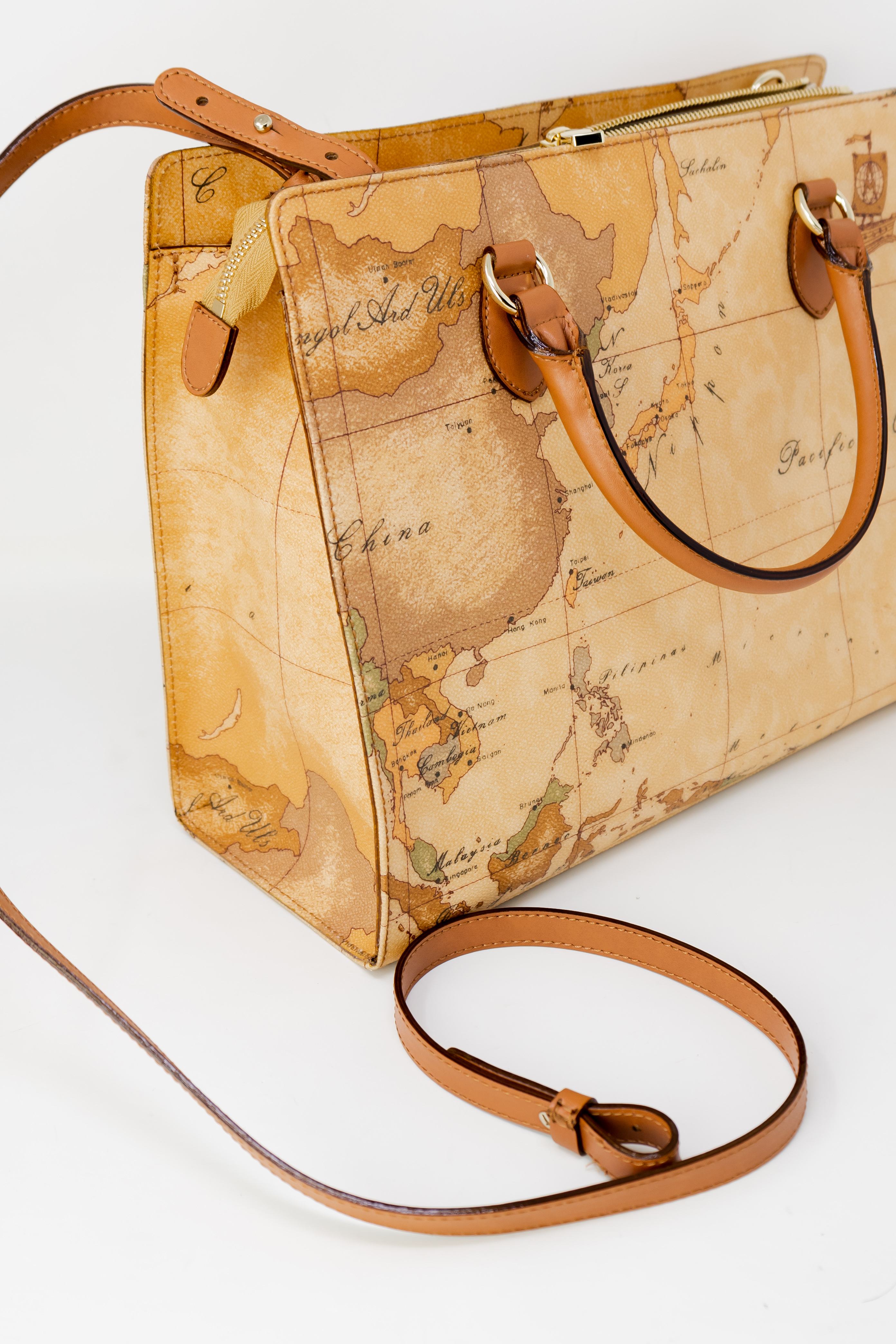 Alviero Martini Prima Classe Bag 4