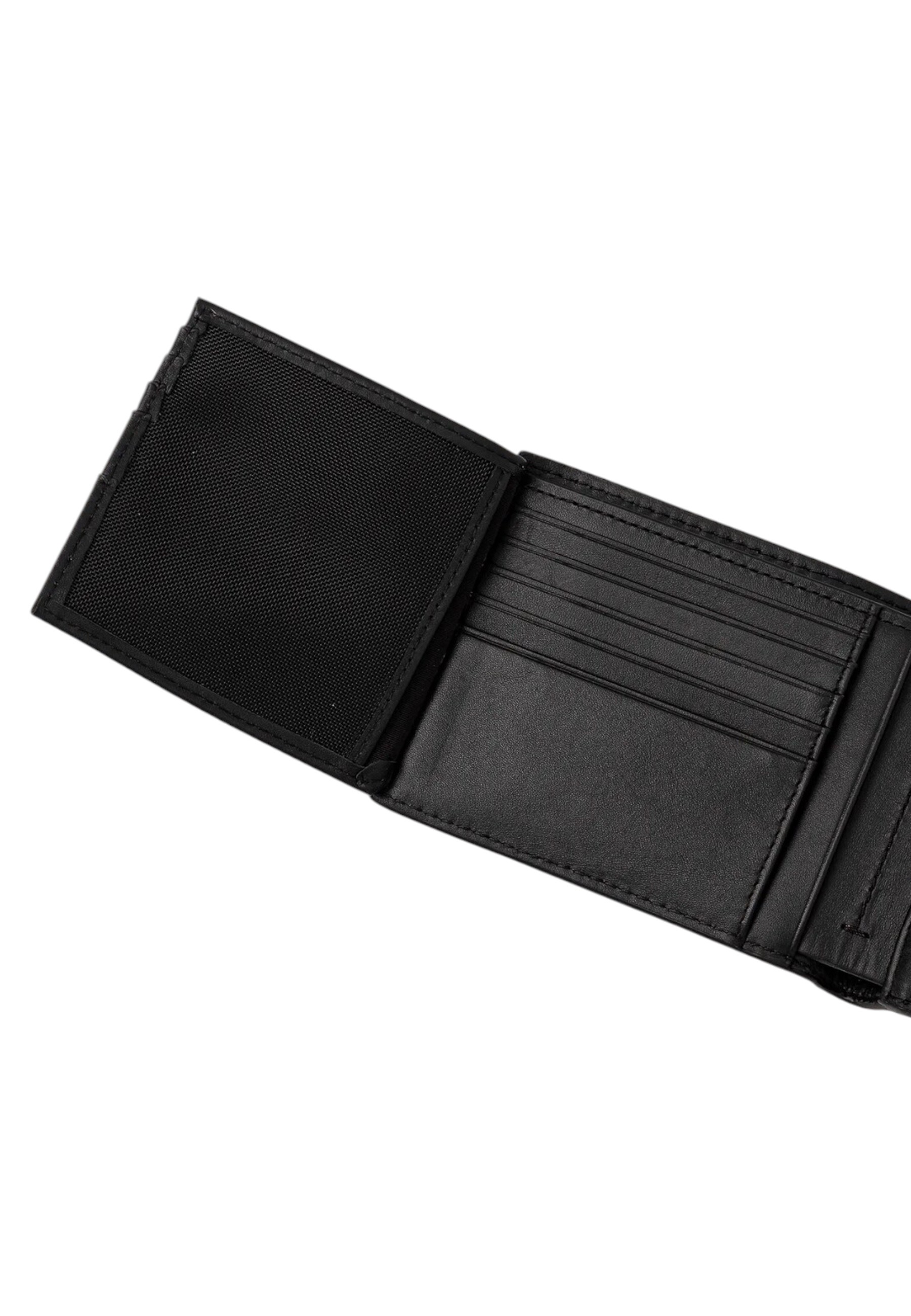 Calvin Klein Men Wallet