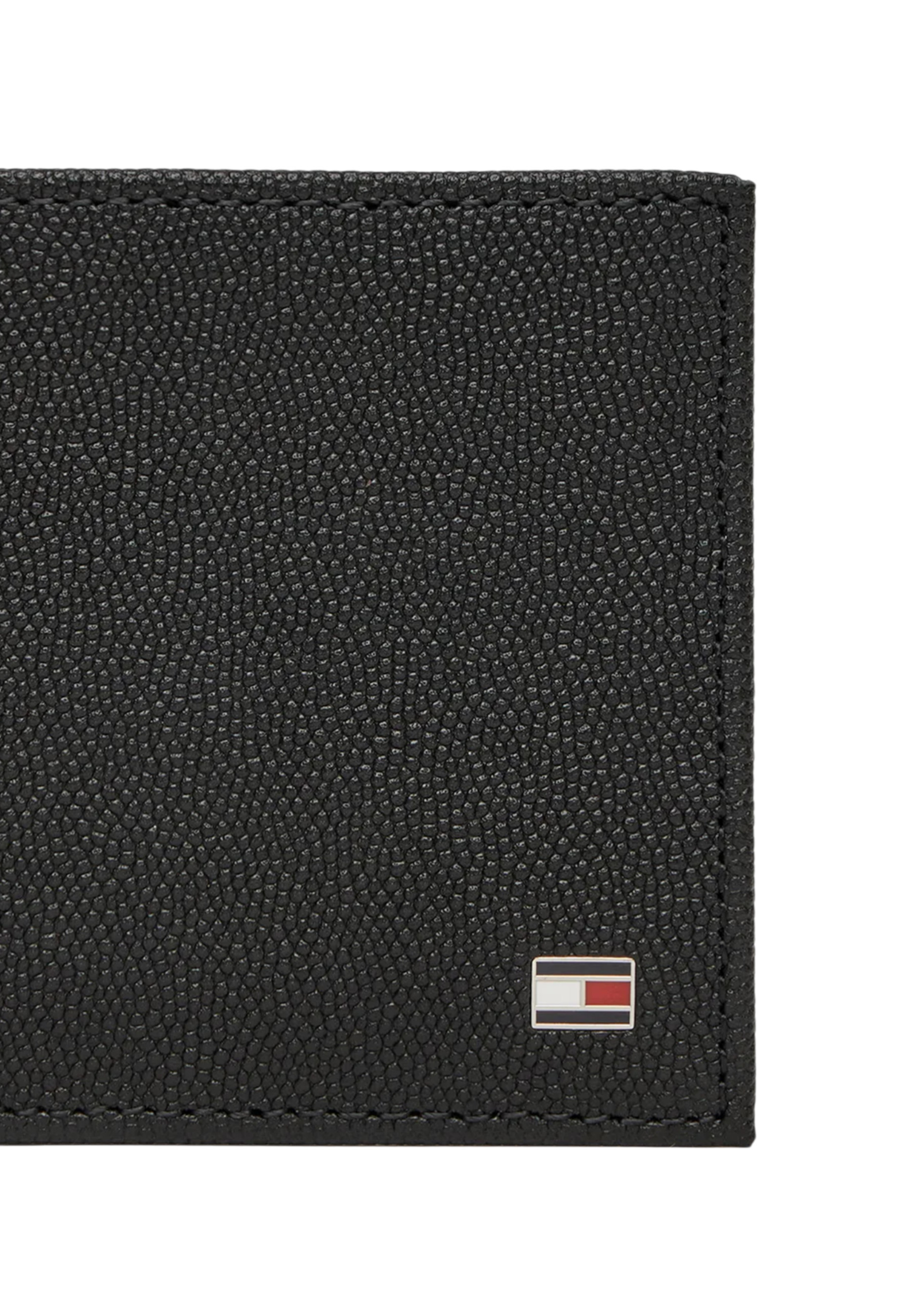 Tommy Hilfiger Men Wallet