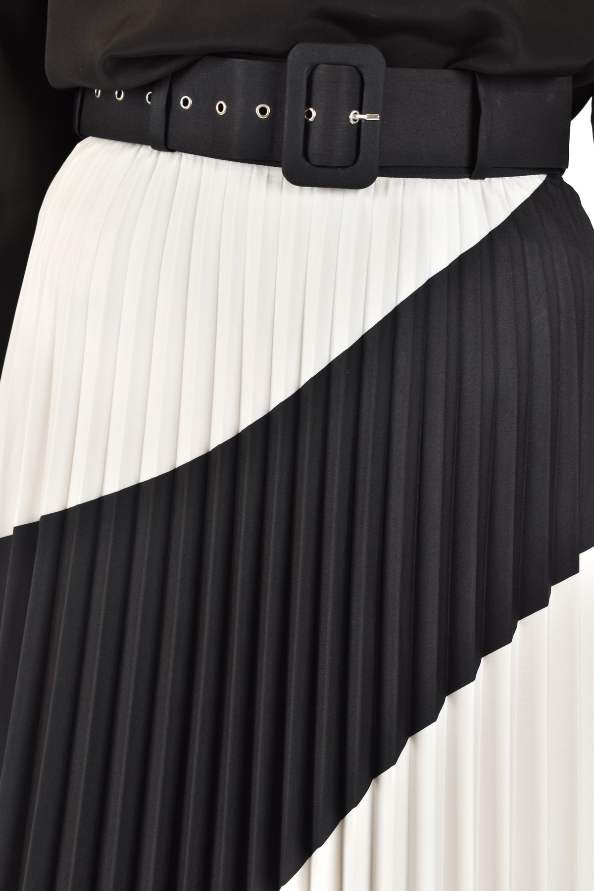 Off-white Skirt 5