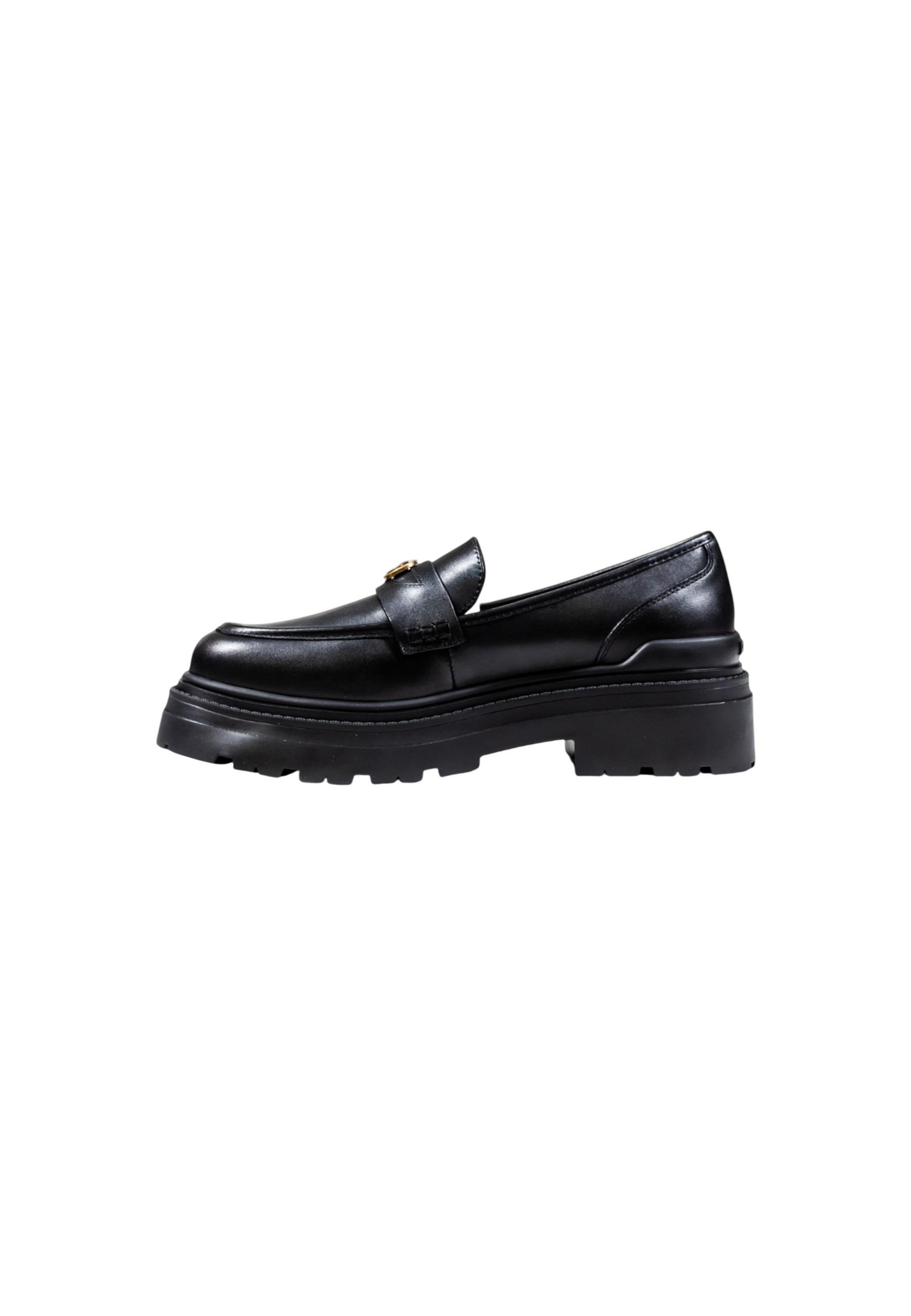 Pinko Women Moccassin