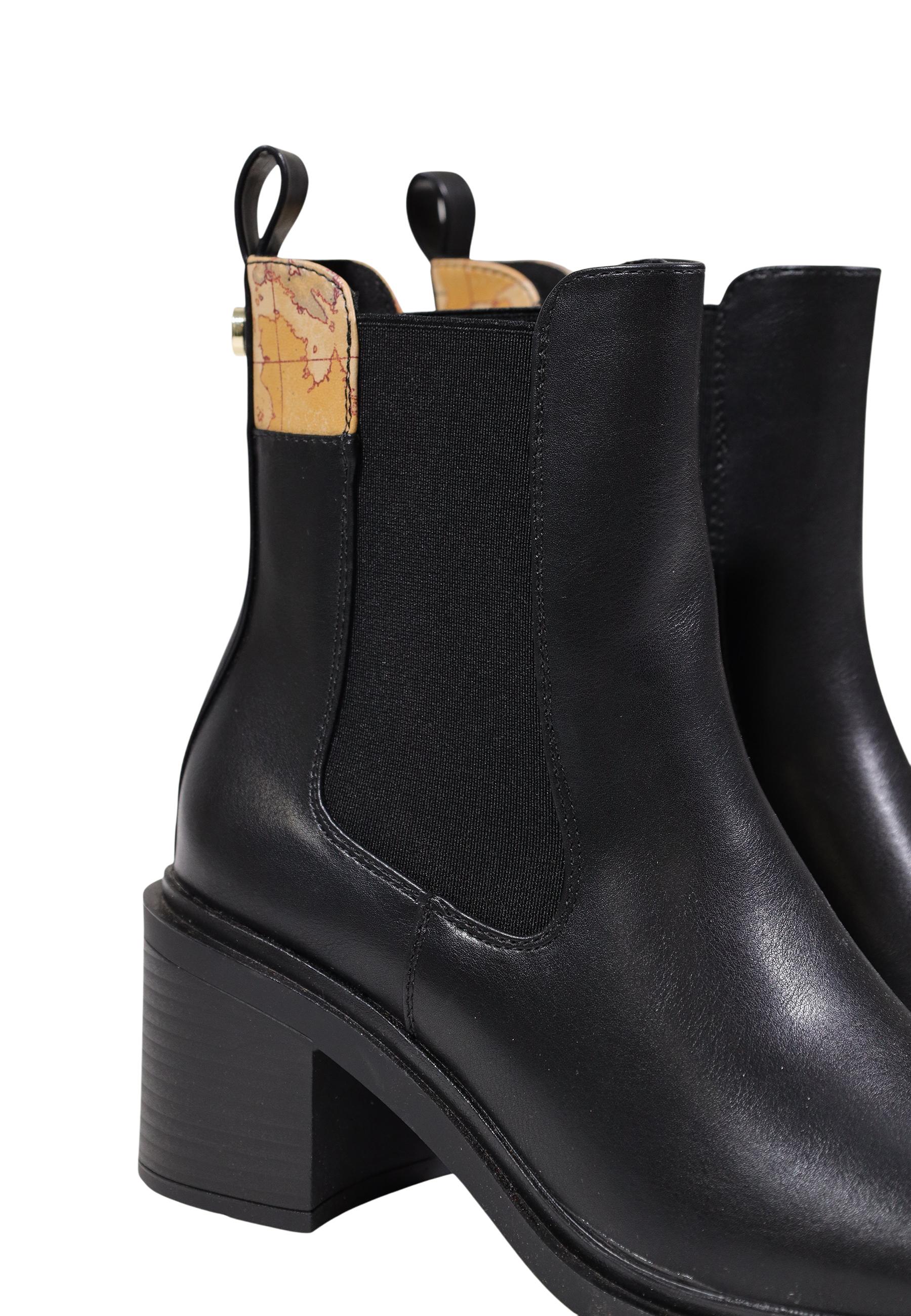 Alviero Martini Prima Classe Boots 5