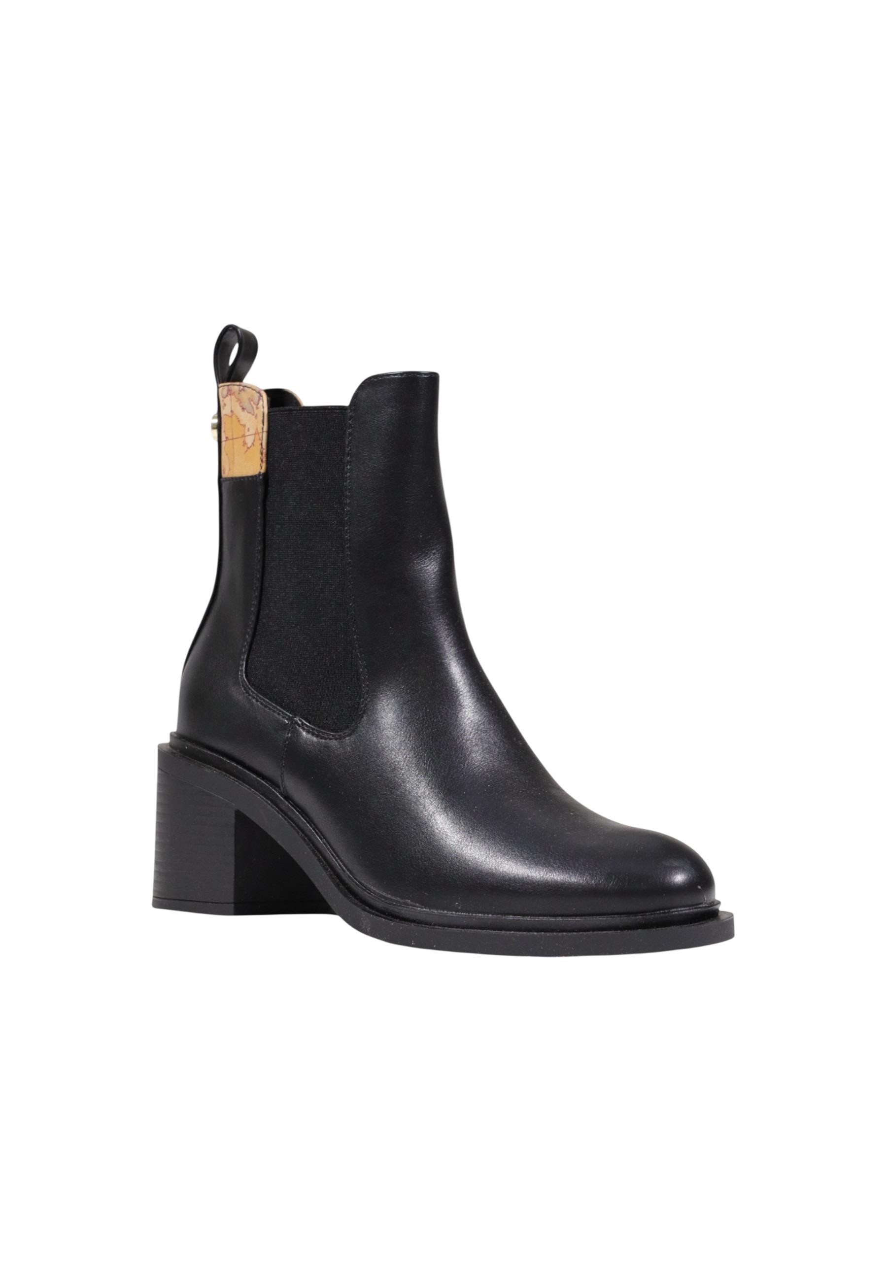 Alviero Martini Prima Classe Boots 2