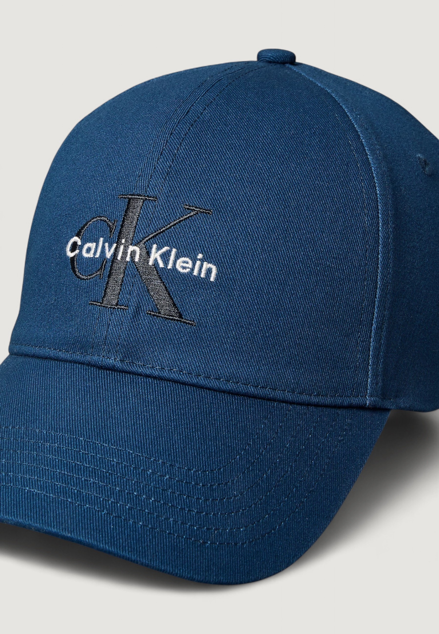 Calvin Klein Jeans Cap 3