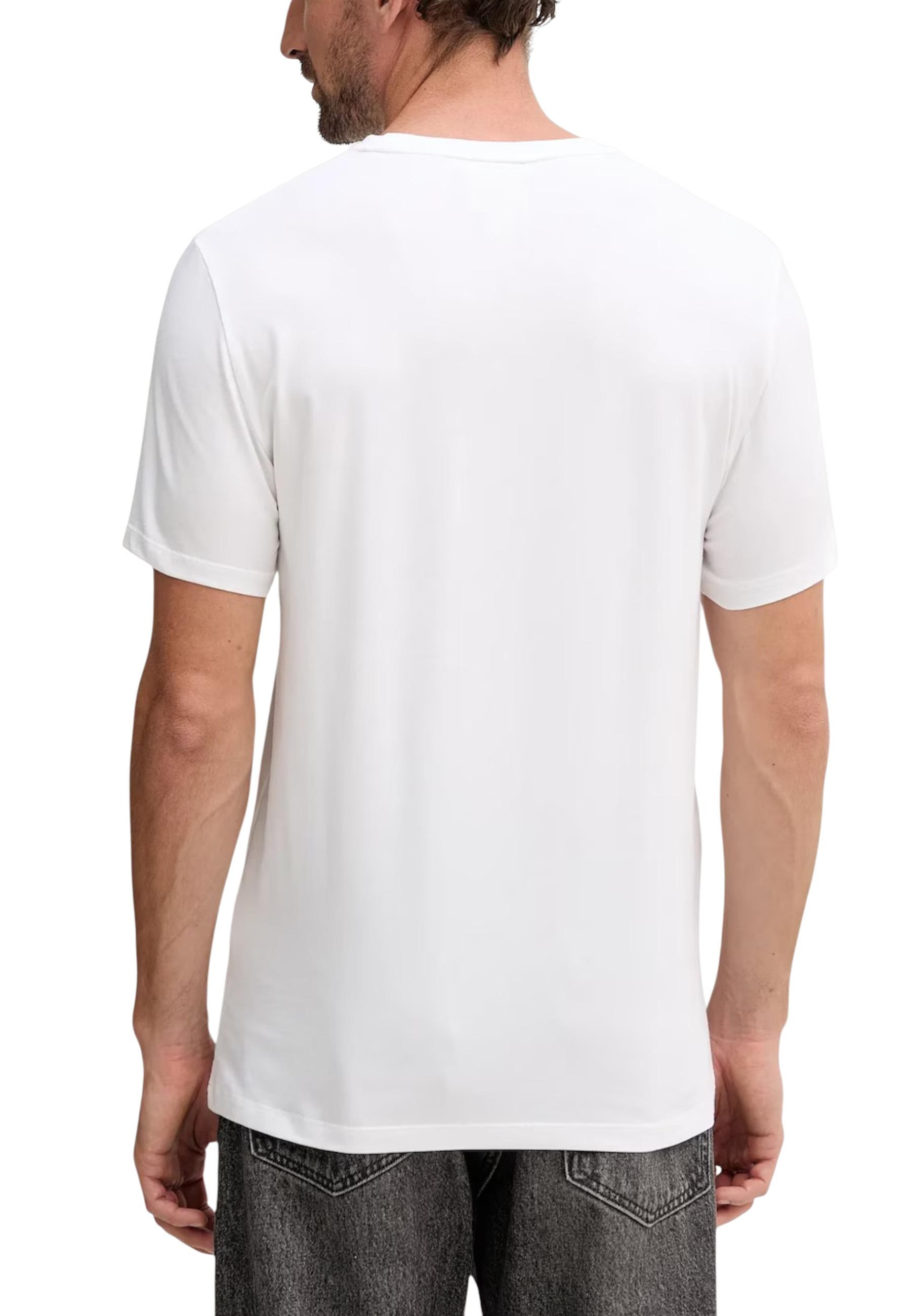 Calvin Klein Men T-Shirt