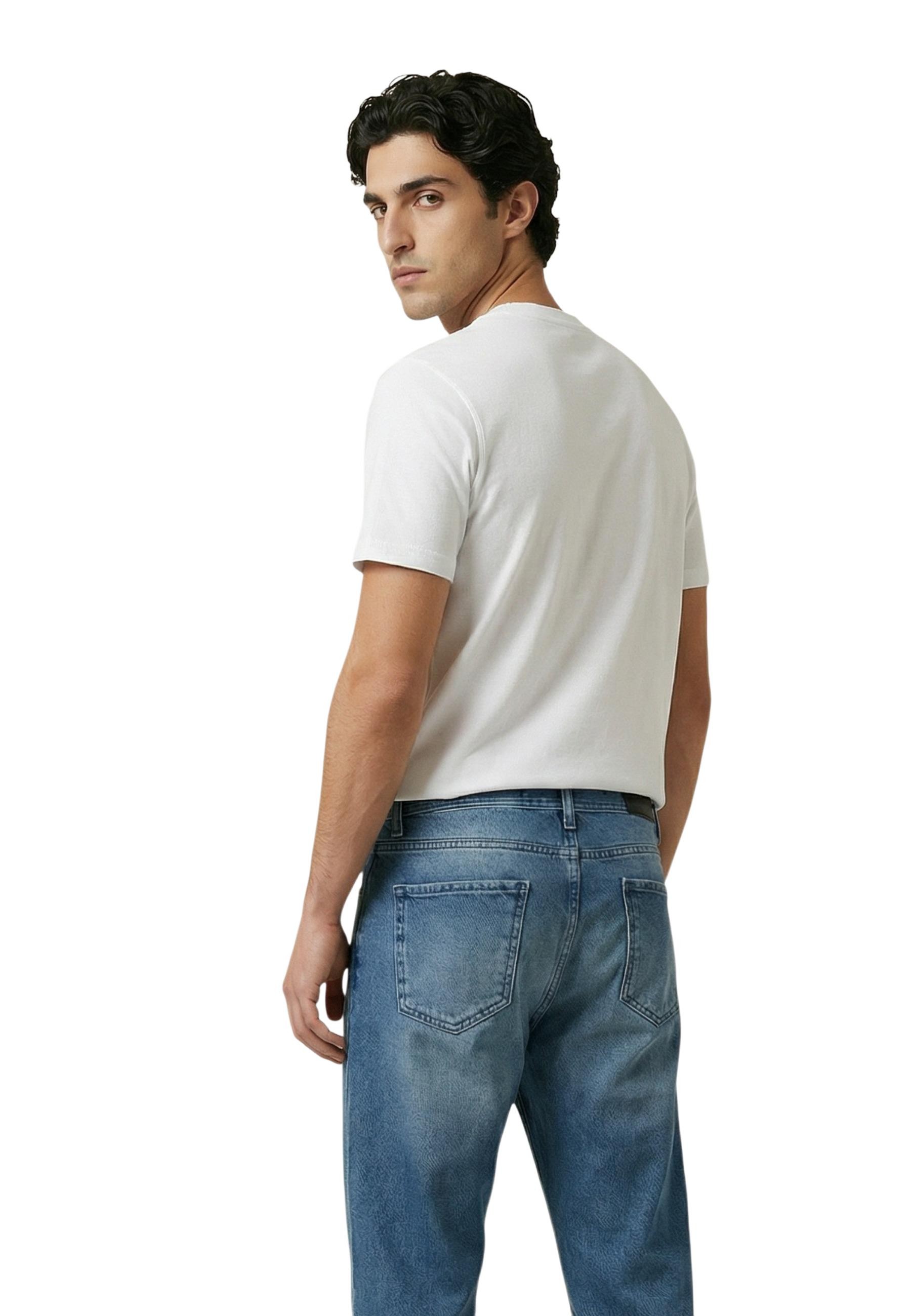 New Balance Men T-Shirt