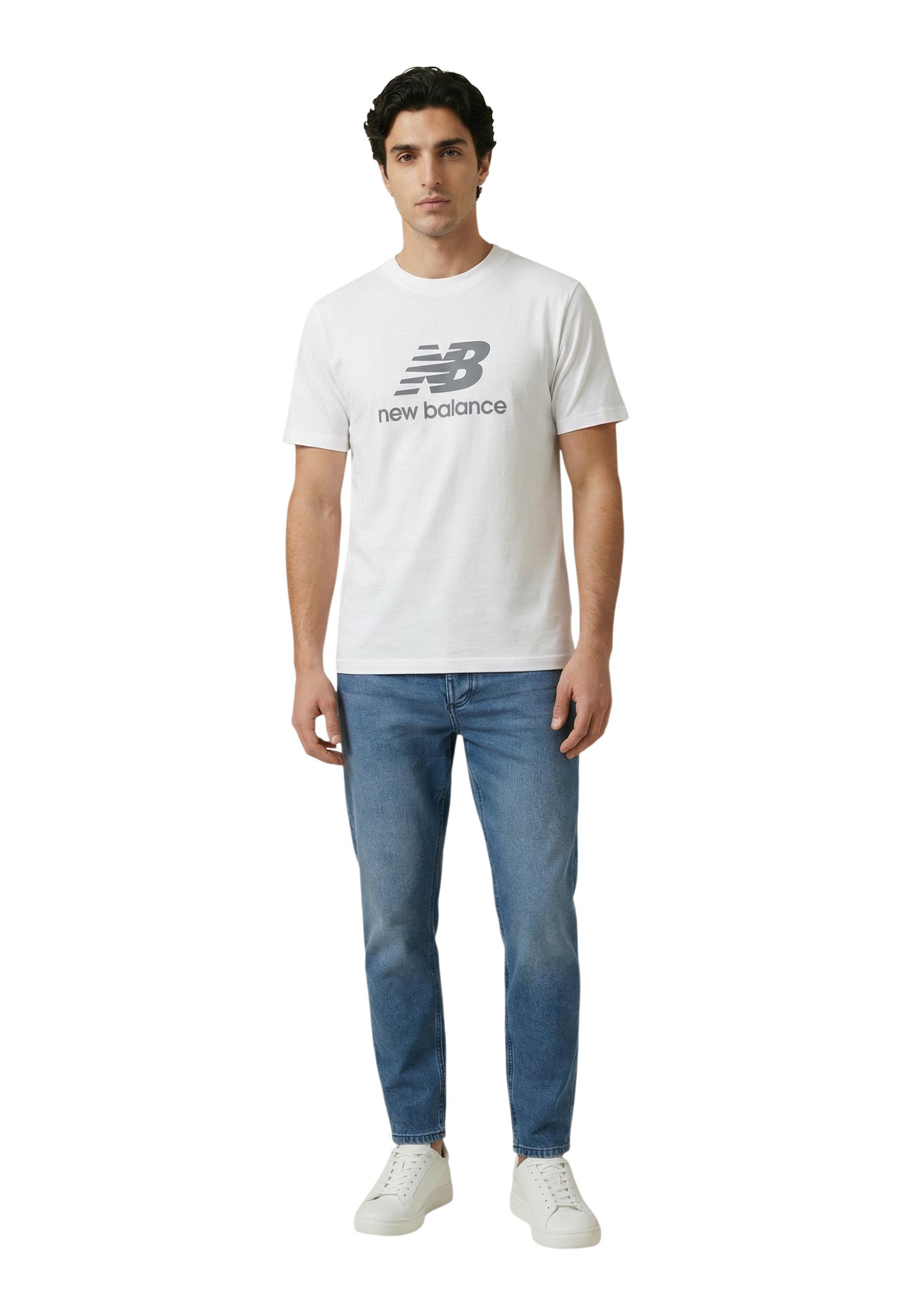 New Balance Men T-Shirt