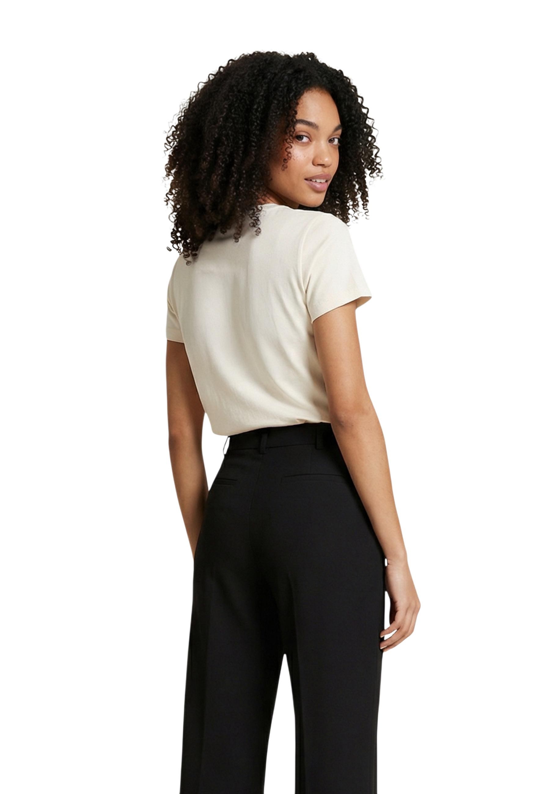 Guess Active T-Shirt 13