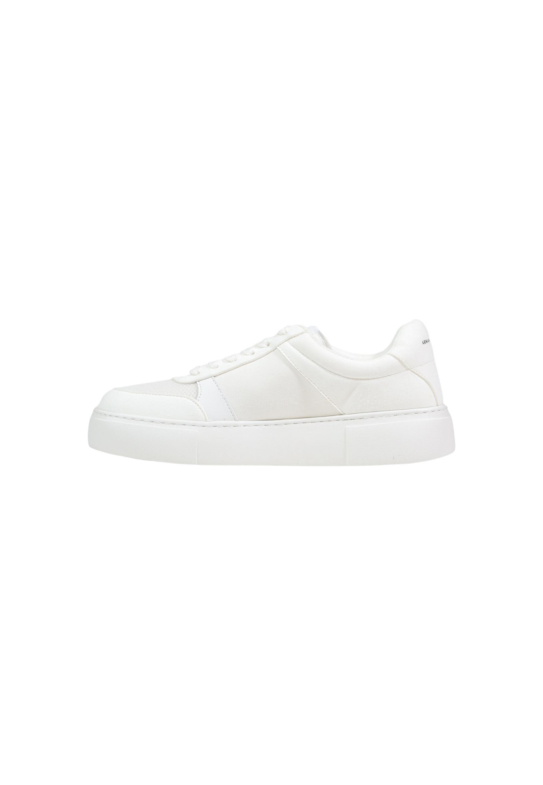 Armani Exchange Sneakers 3