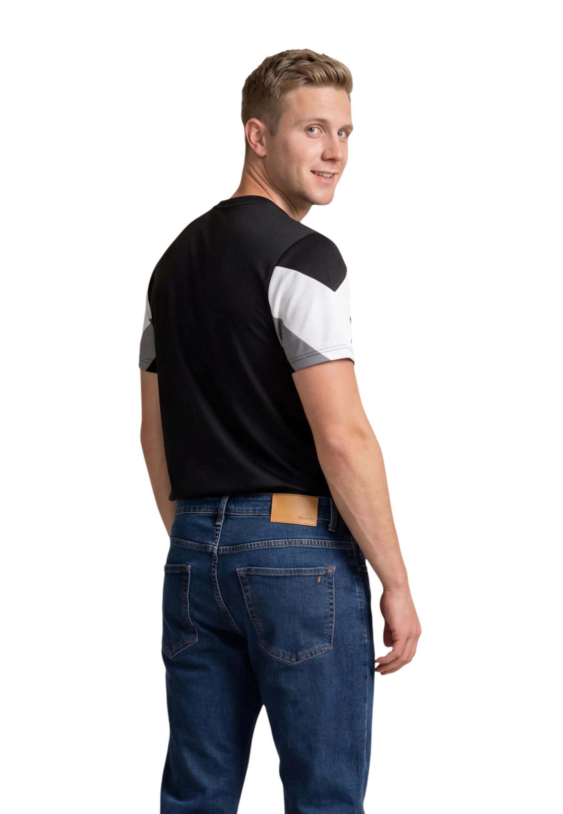 Ea7 Men T-Shirt