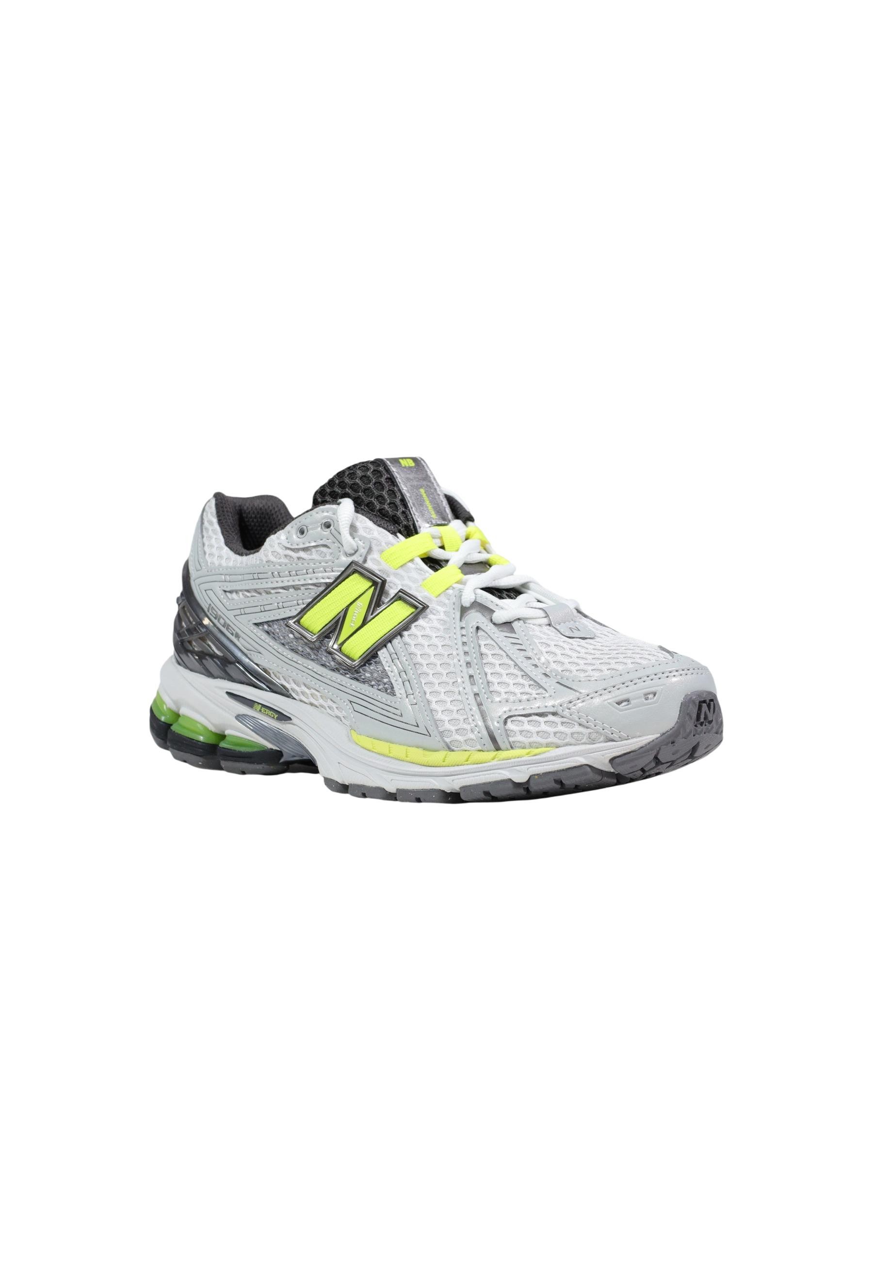 New Balance Women Sneakers