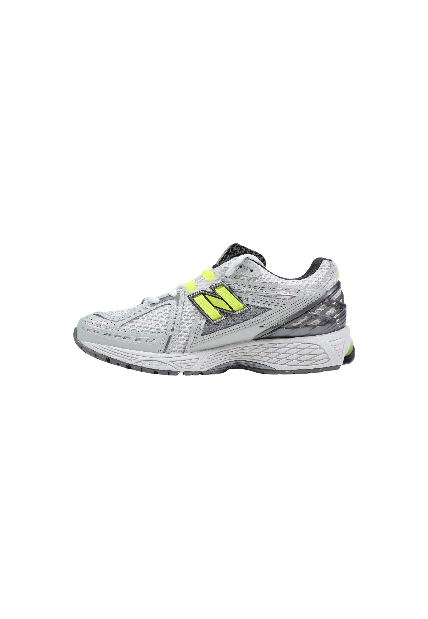 New Balance Women Sneakers