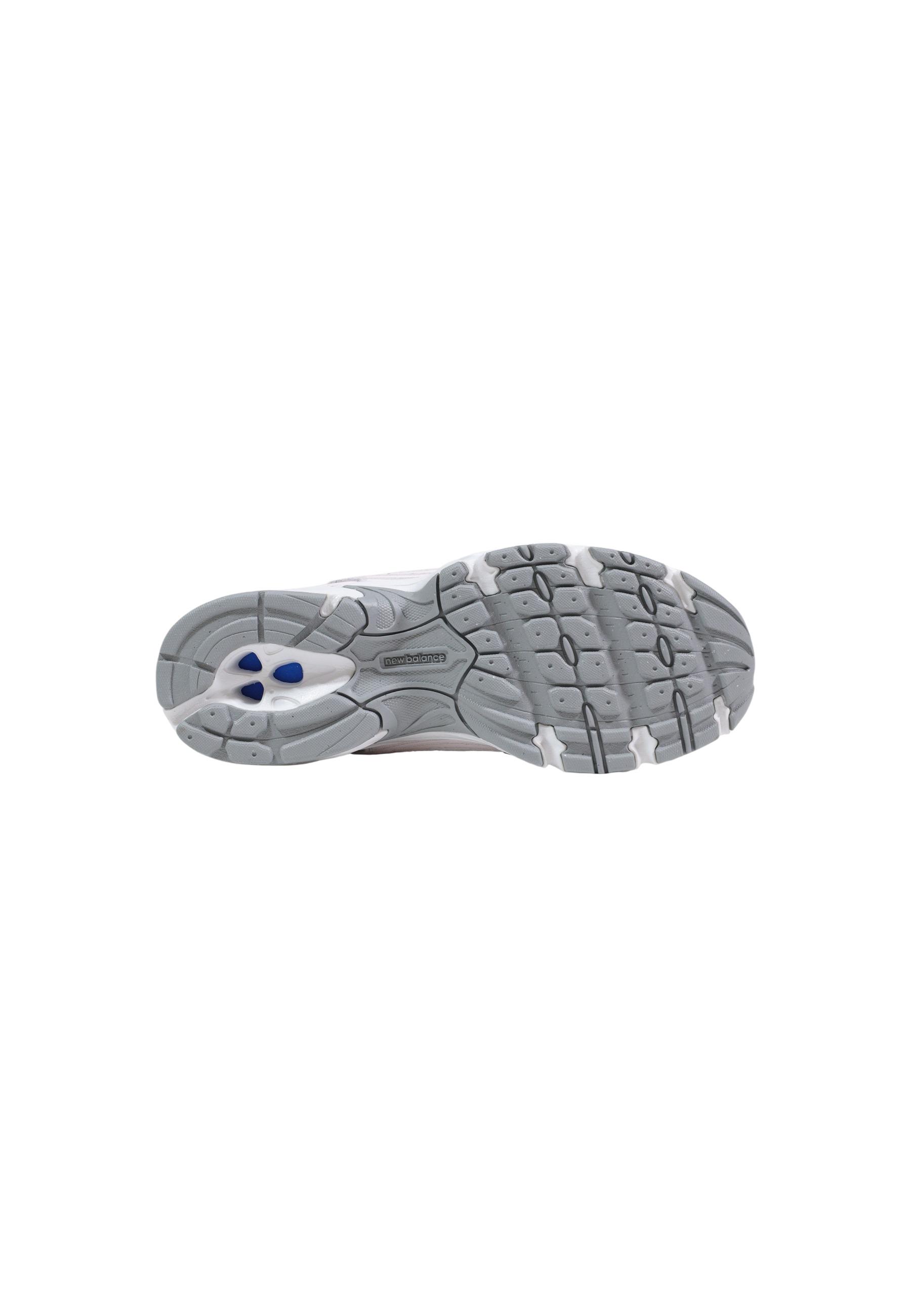 New Balance Women Sneakers