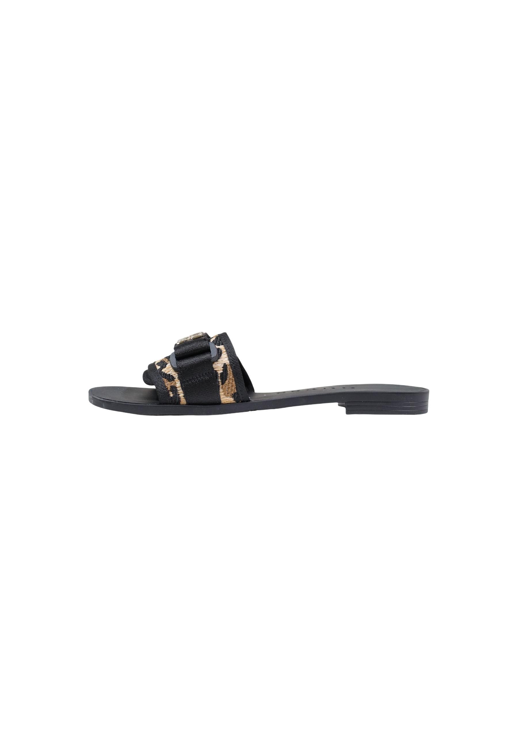 Guess Slippers 3