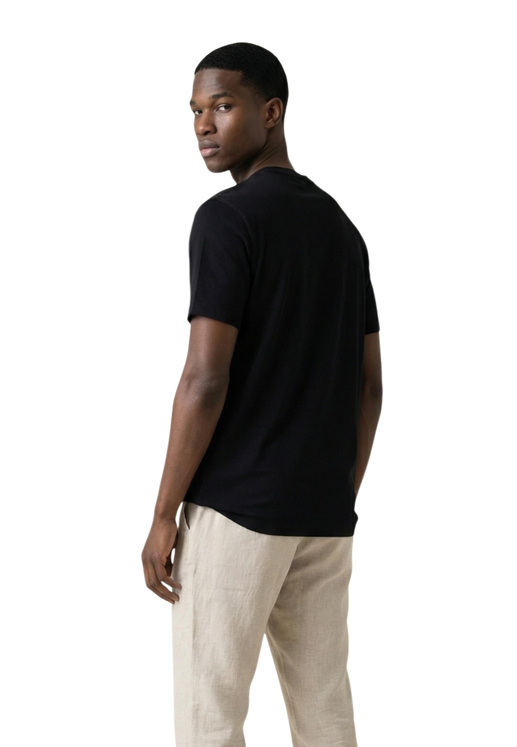 Gianni Lupo Men T-Shirt