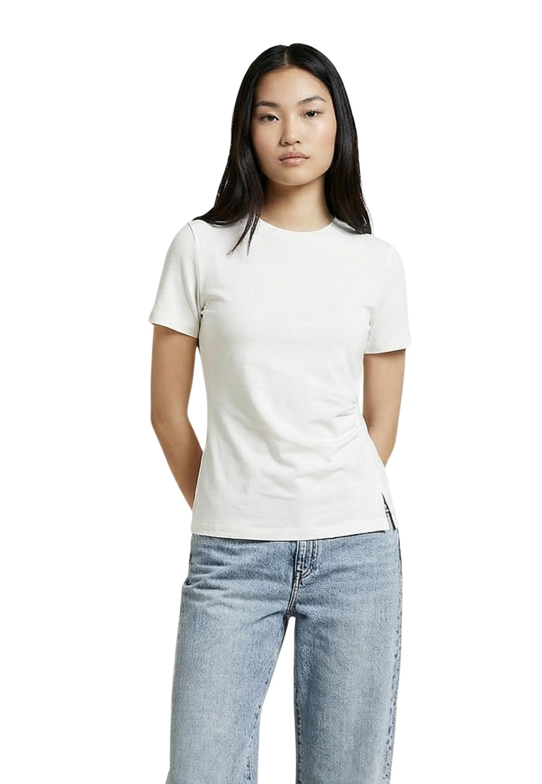 Jacqueline De Yong  Women T-Shirt