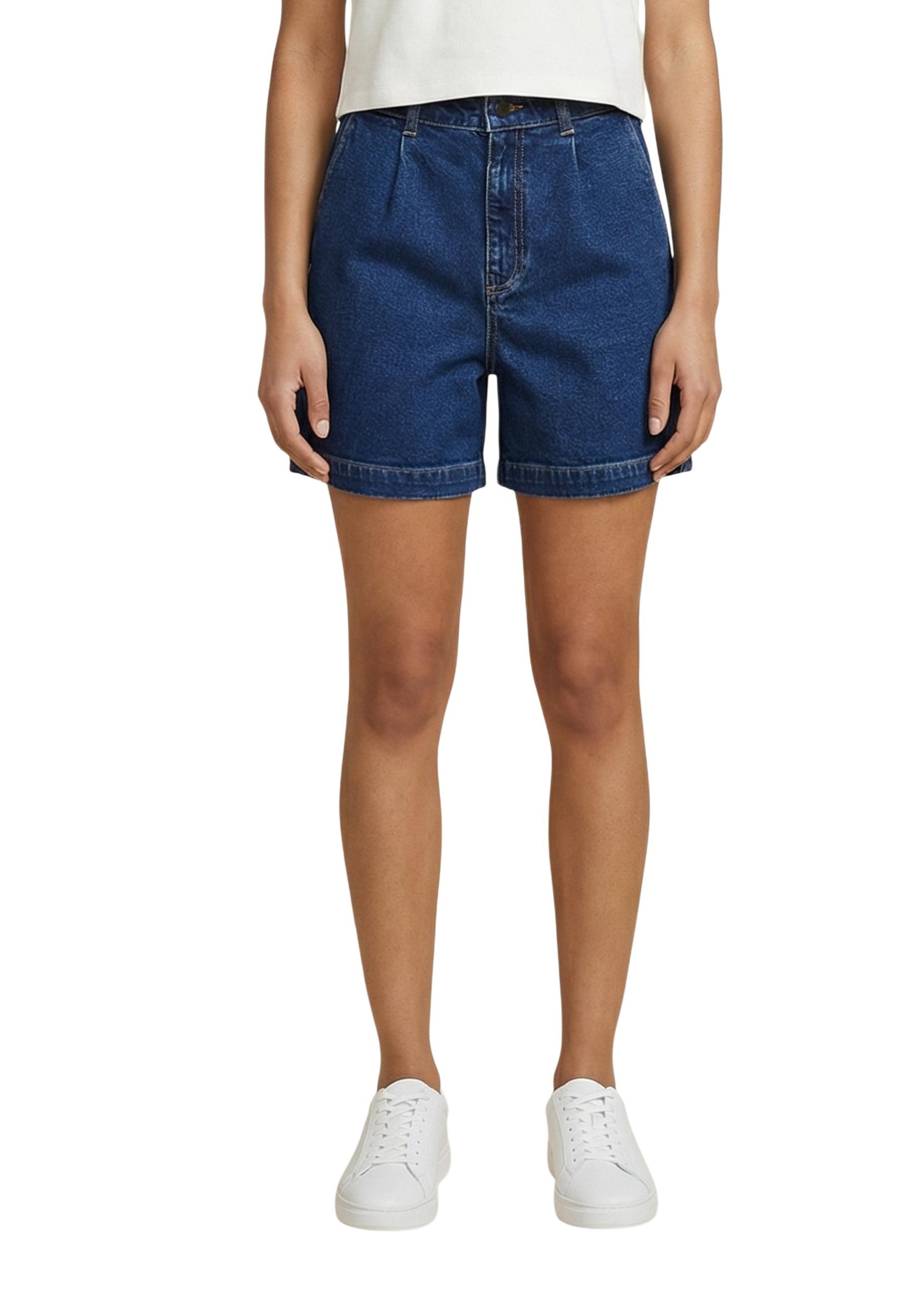 Jacqueline De Yong Short 3