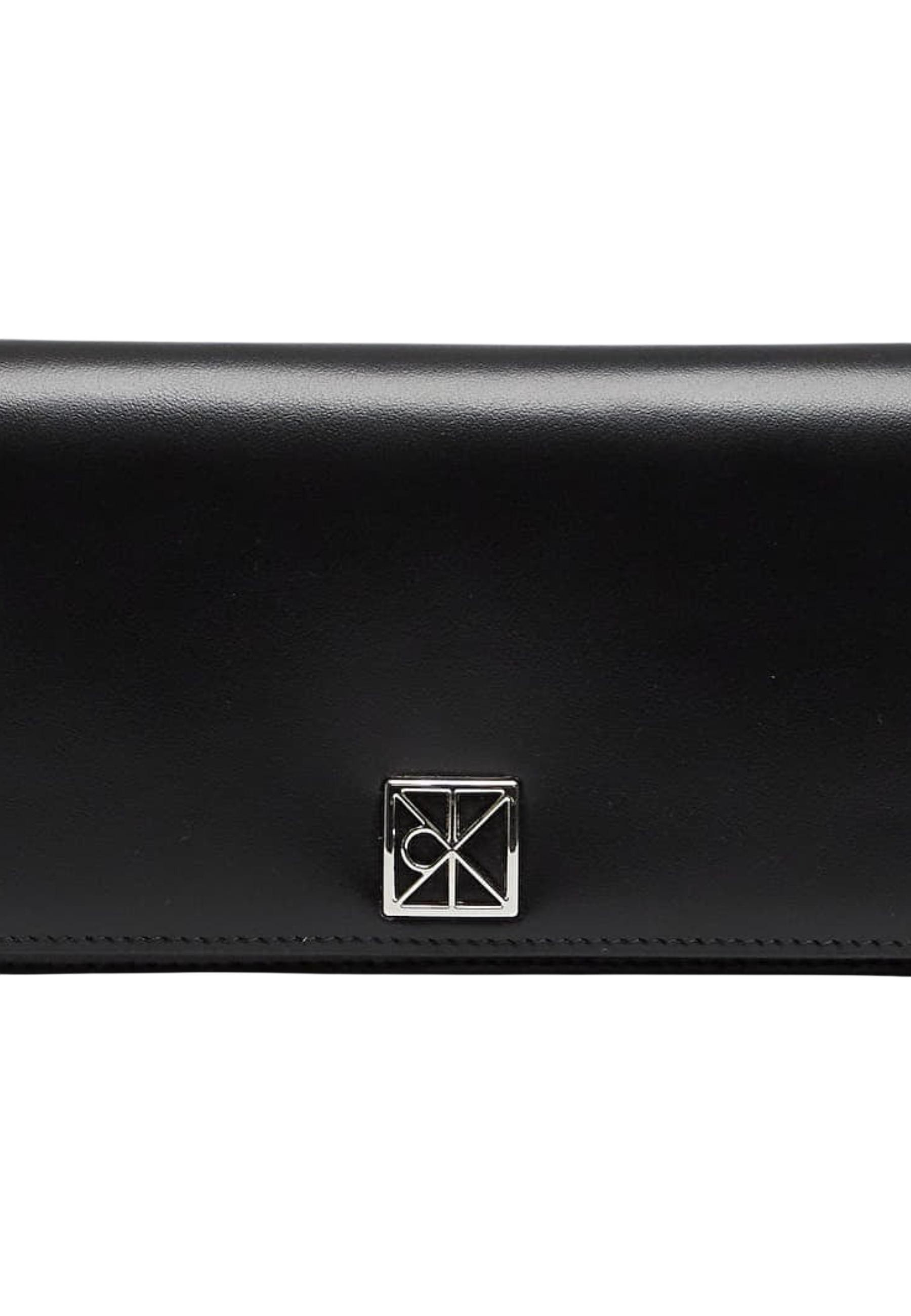 Calvin Klein  Women Wallet
