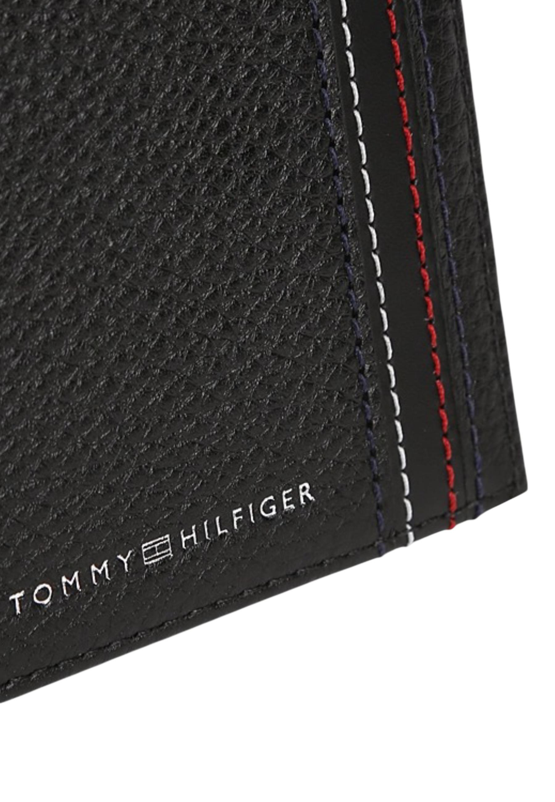 Tommy Hilfiger Men Wallet