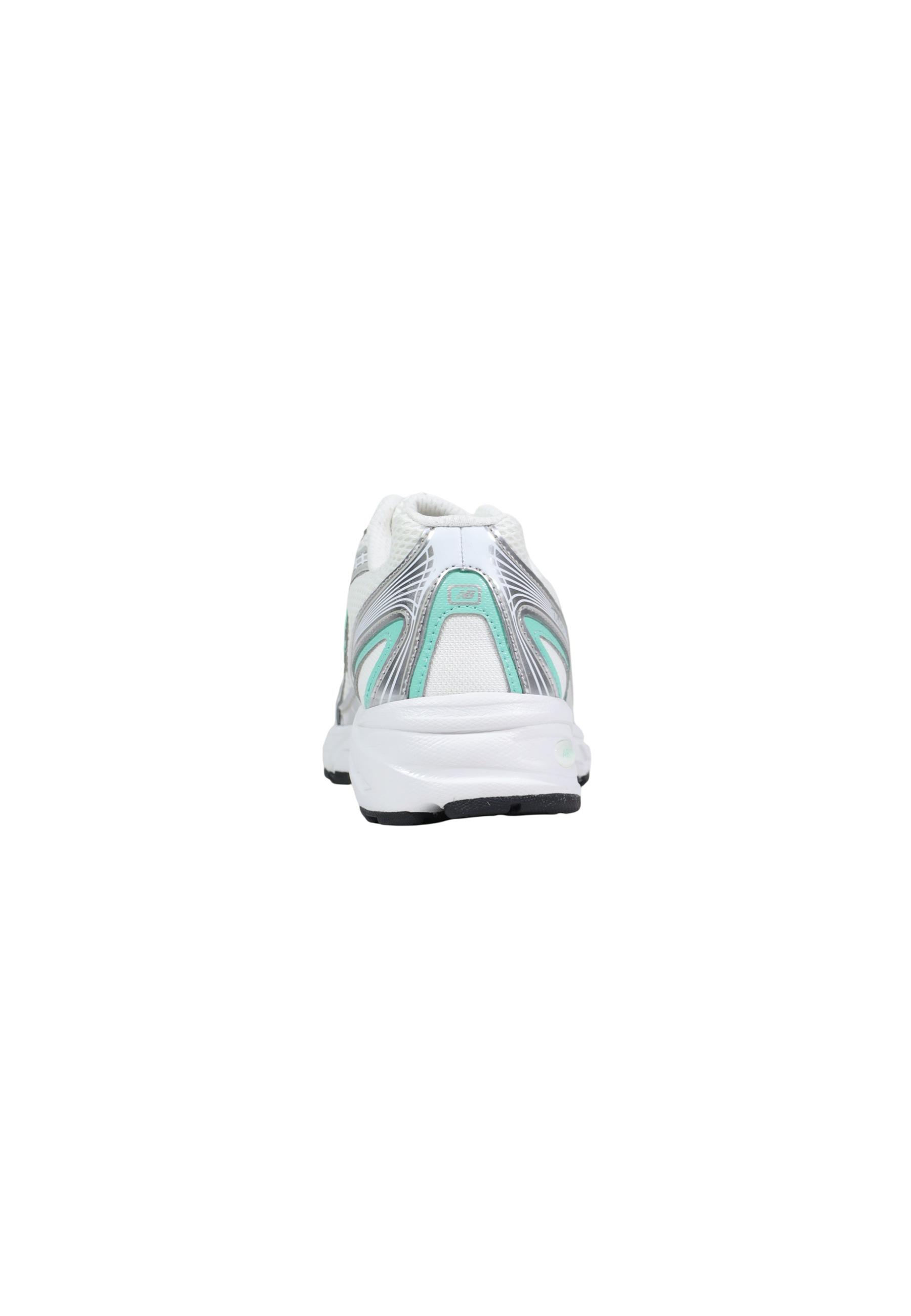 New Balance Women Sneakers