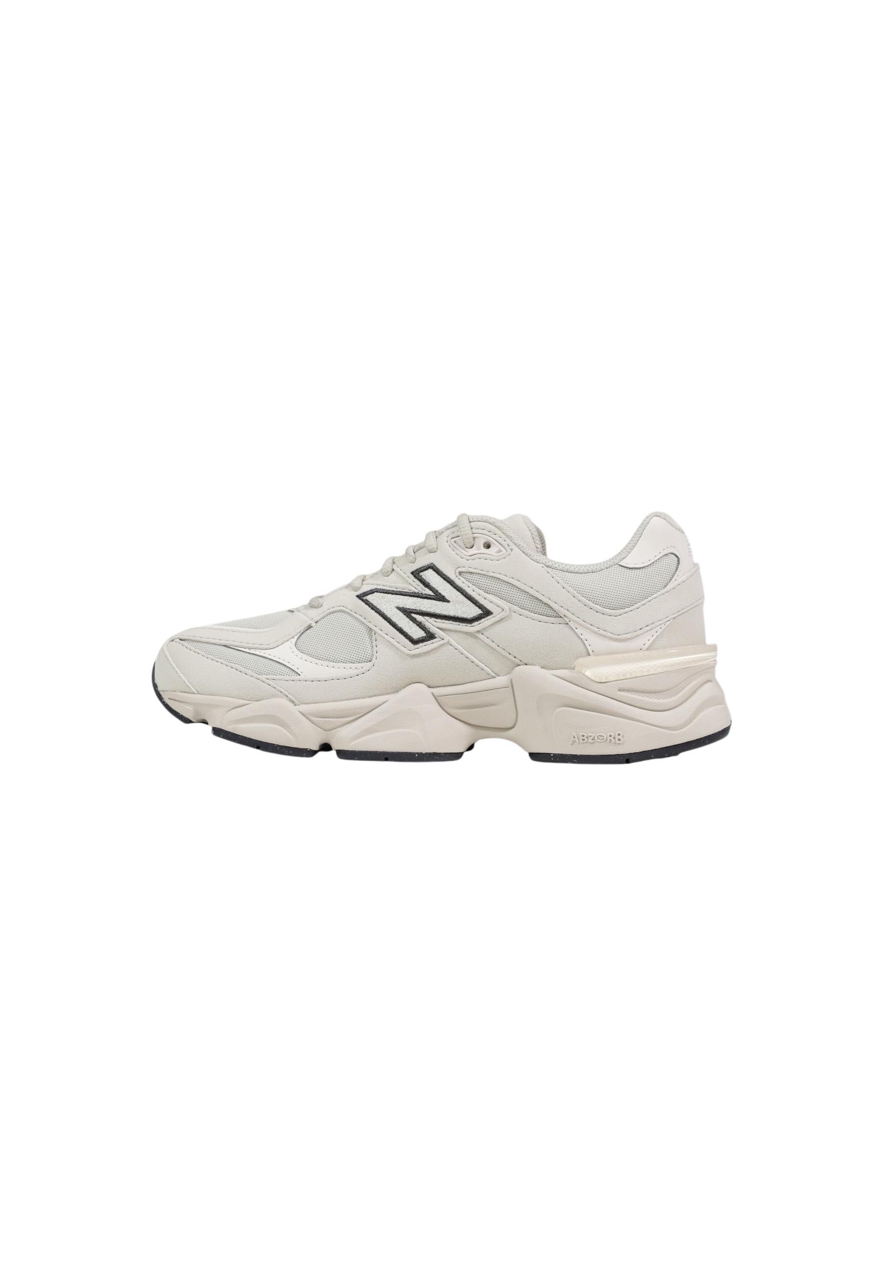 New Balance Women Sneakers