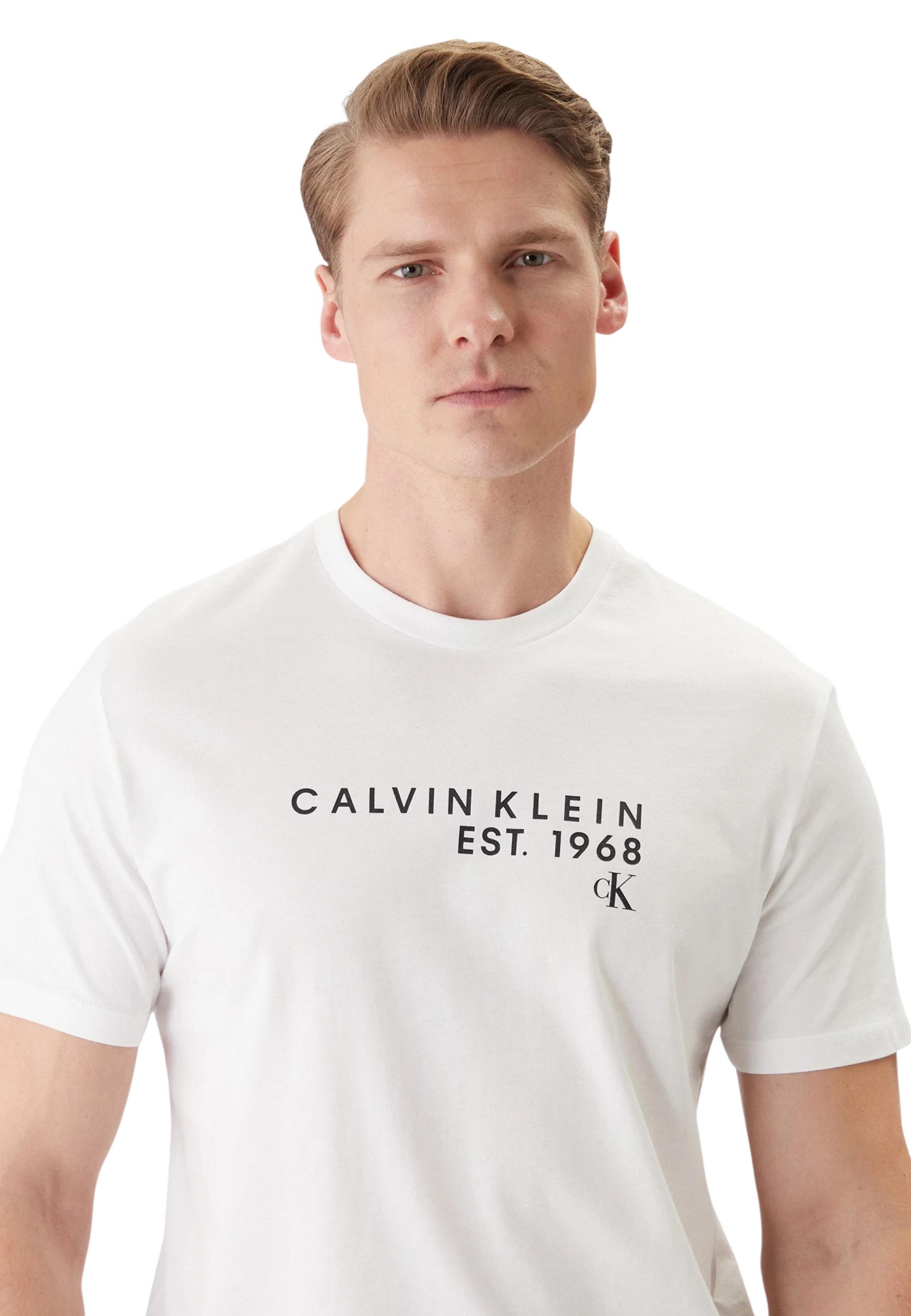 Calvin Klein Men T-Shirt