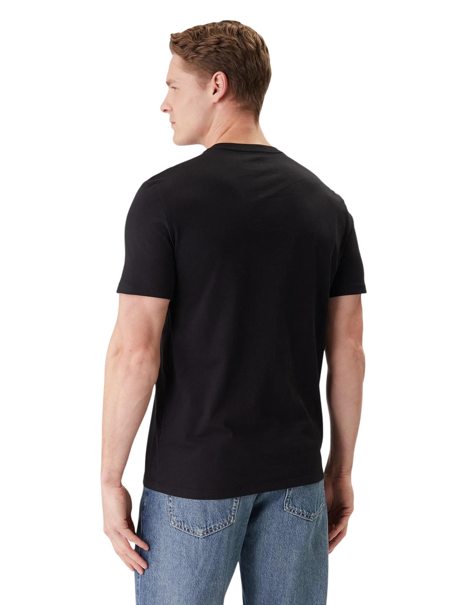 Calvin Klein Men T-Shirt