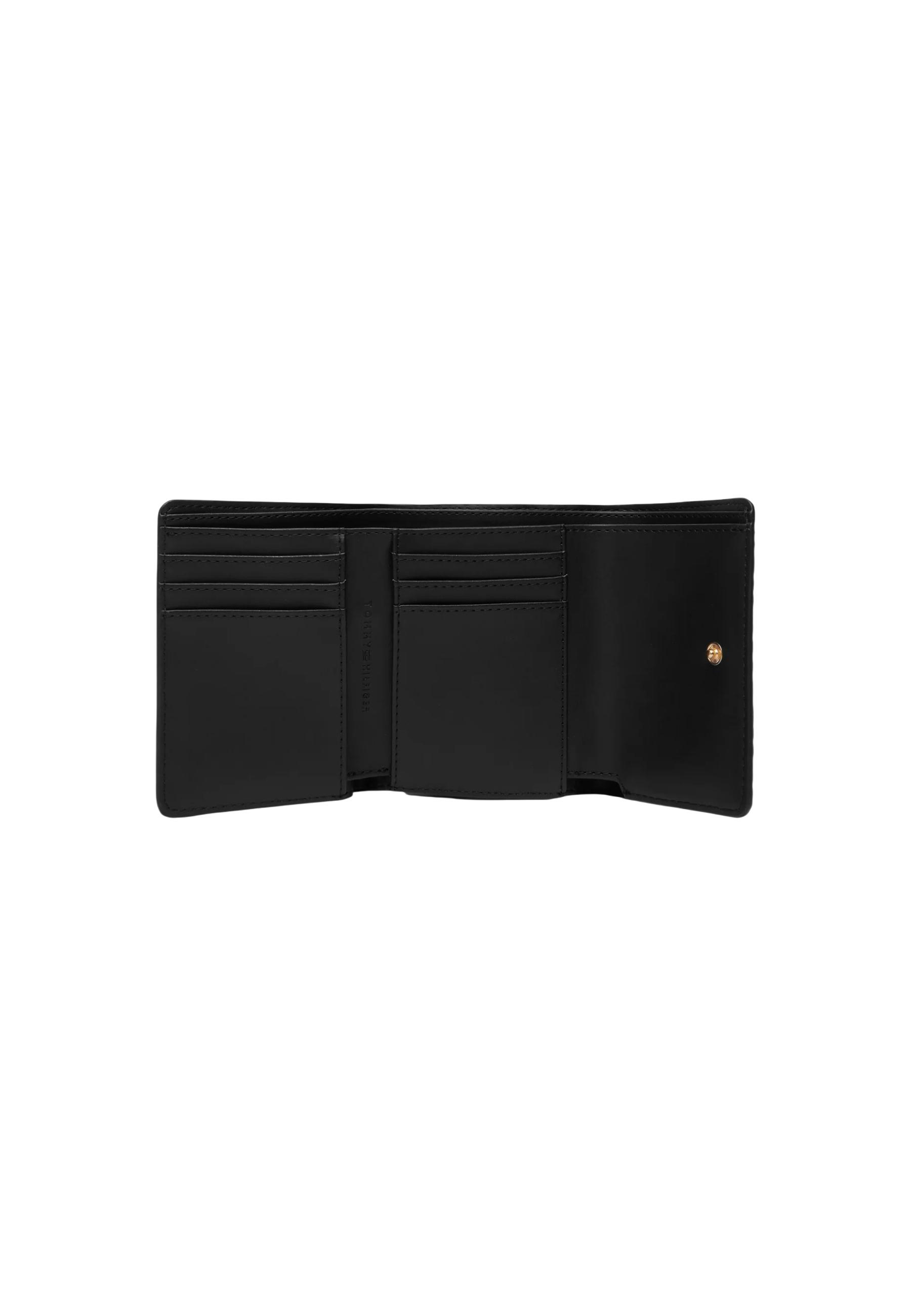 Tommy Hilfiger  Women Wallet