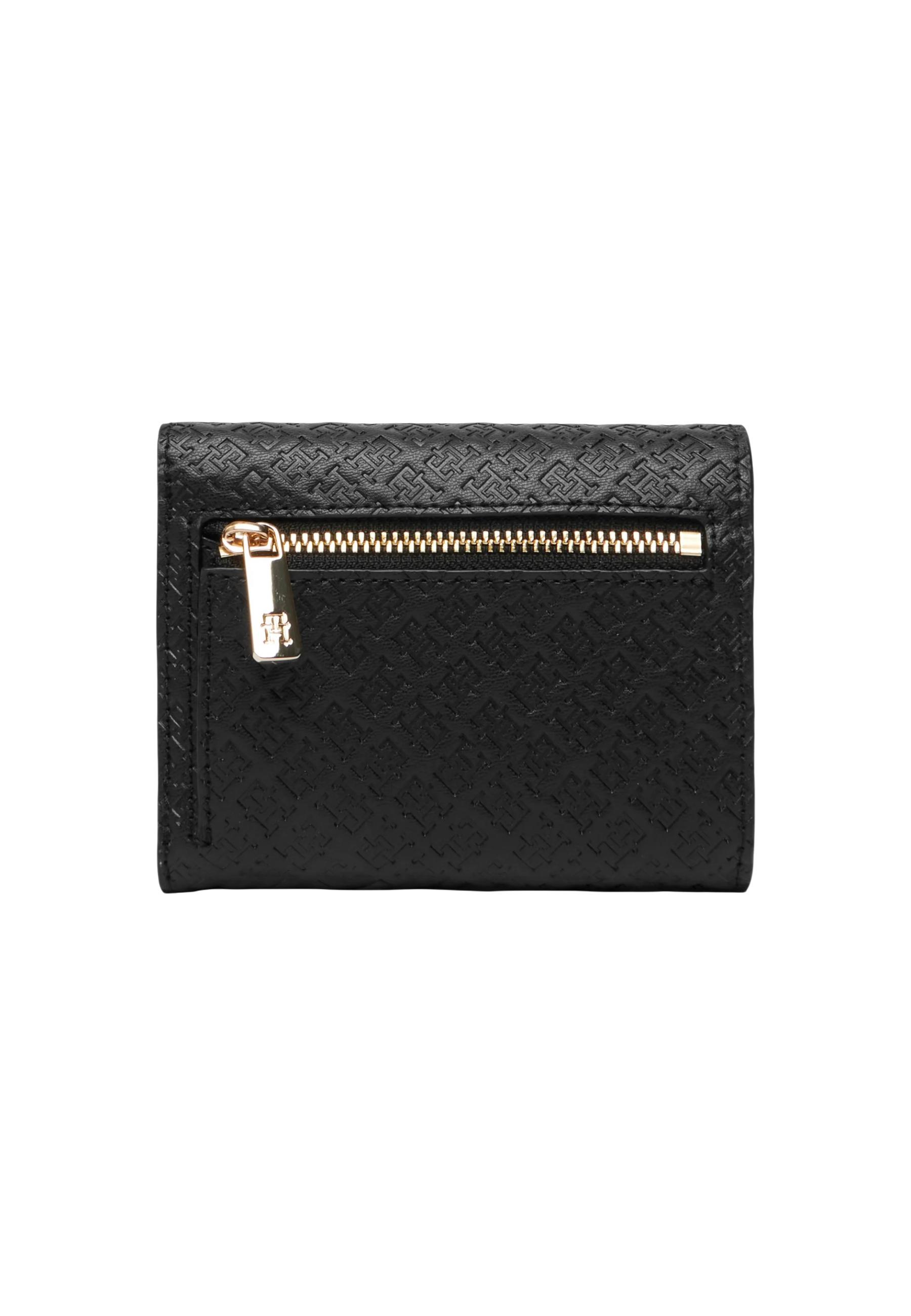 Tommy Hilfiger  Women Wallet