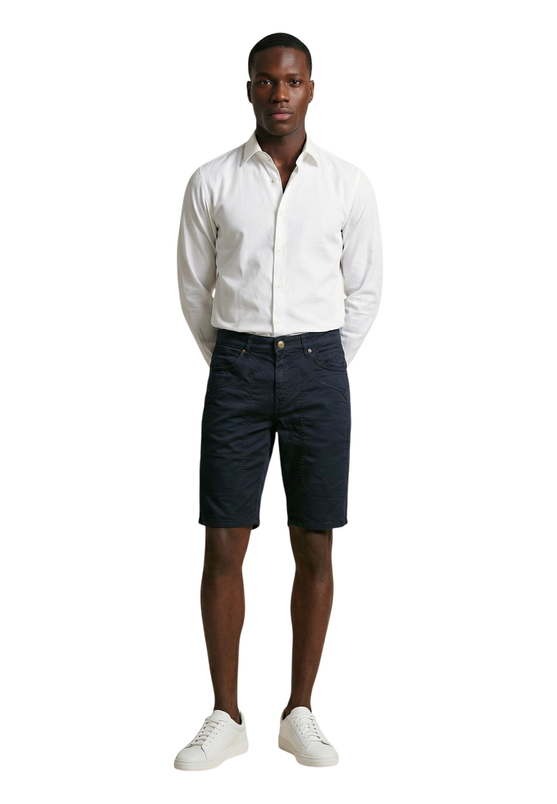 Jeckerson Men Shorts