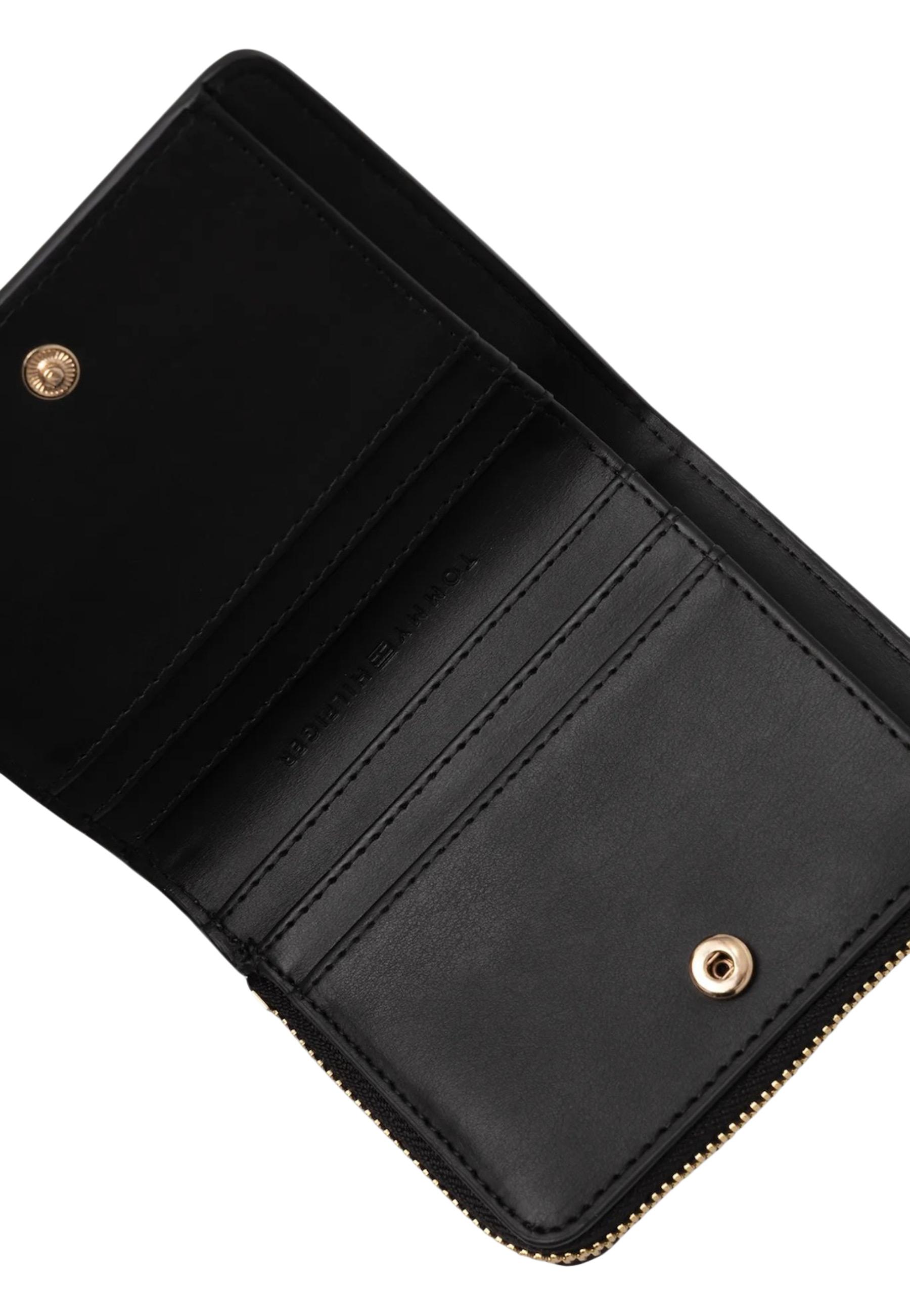 Tommy Hilfiger  Women Wallet