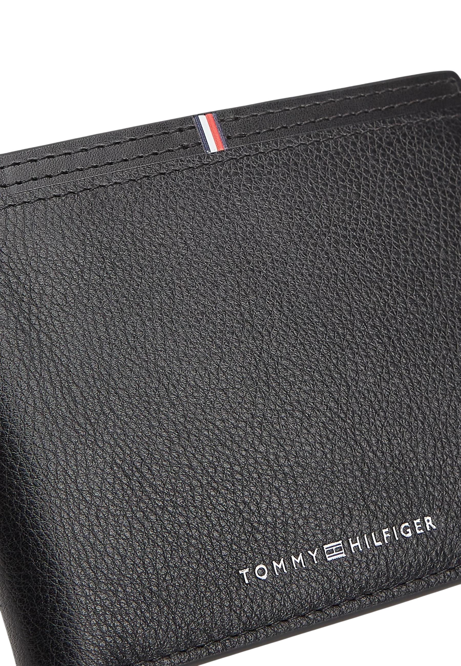 Tommy Hilfiger Men Wallet