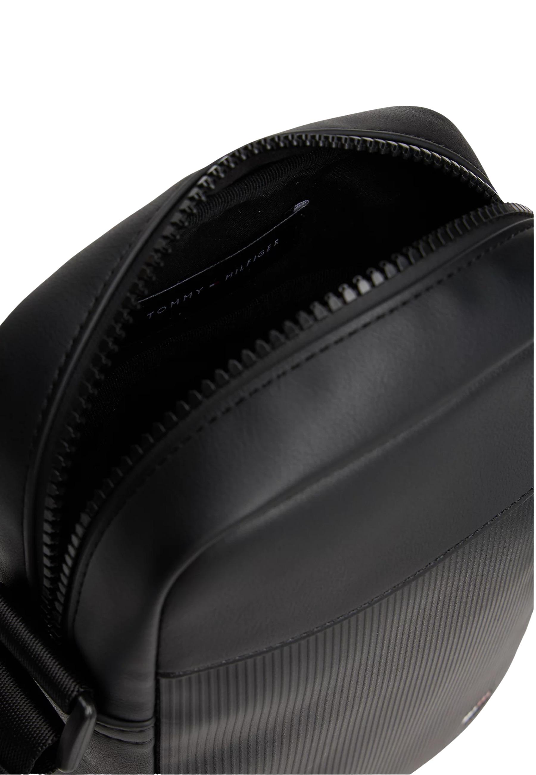 Tommy Hilfiger Men Bag
