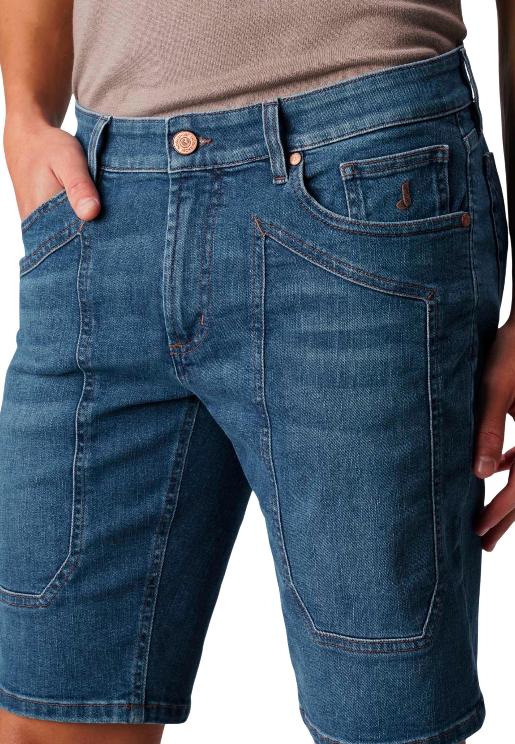 Jeckerson Men Shorts