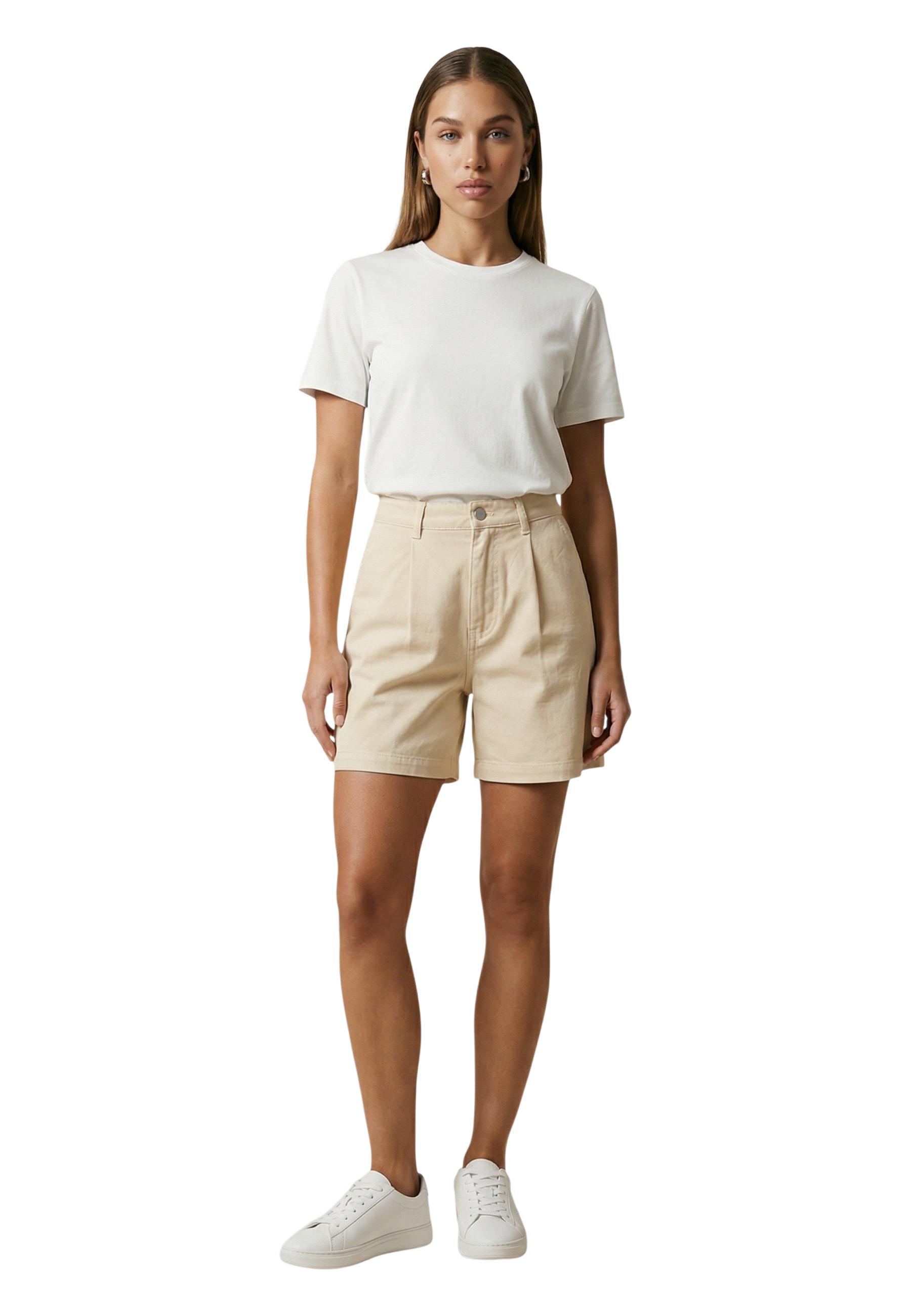Jacqueline De Yong Short 5