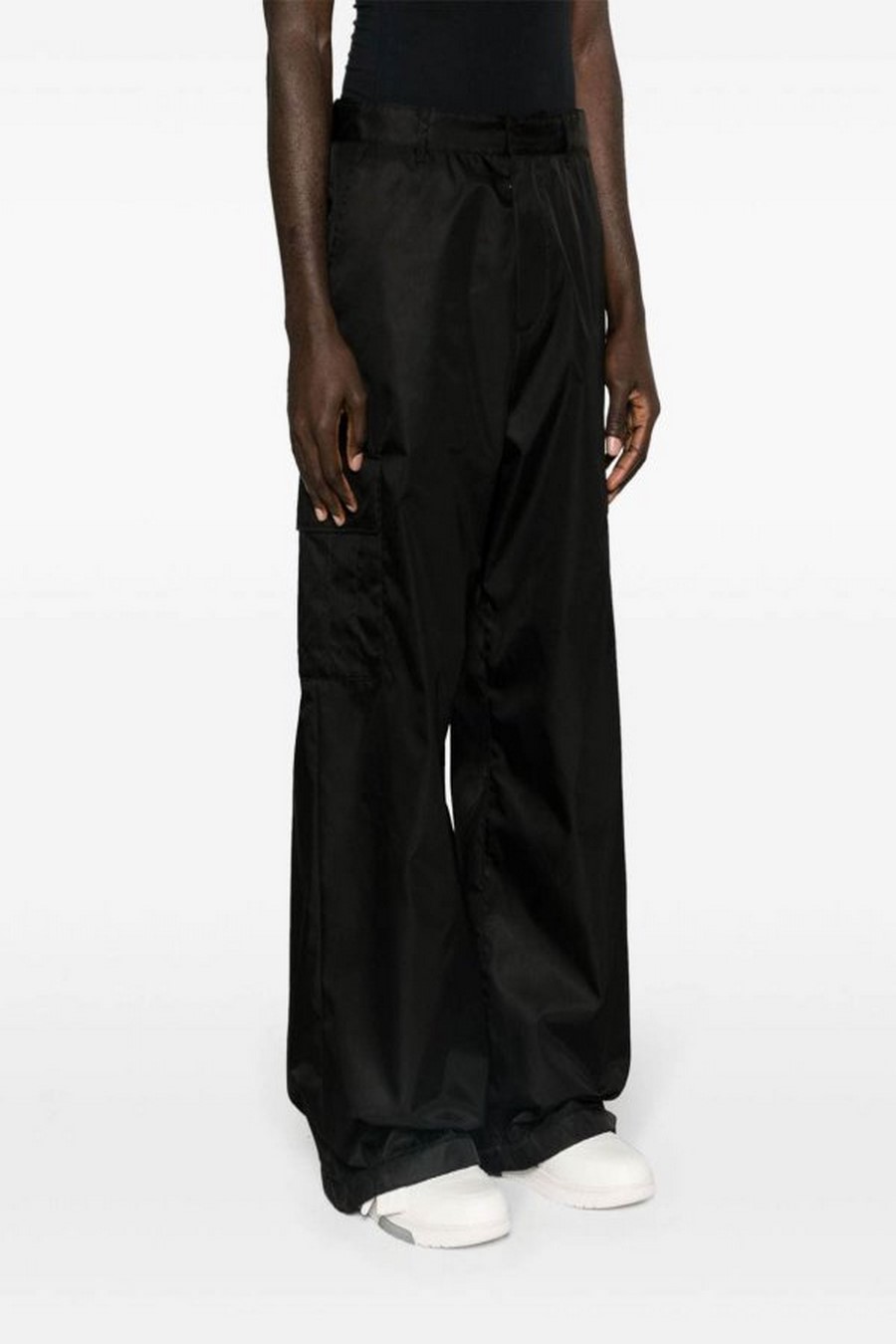 Off-white Men Trousers