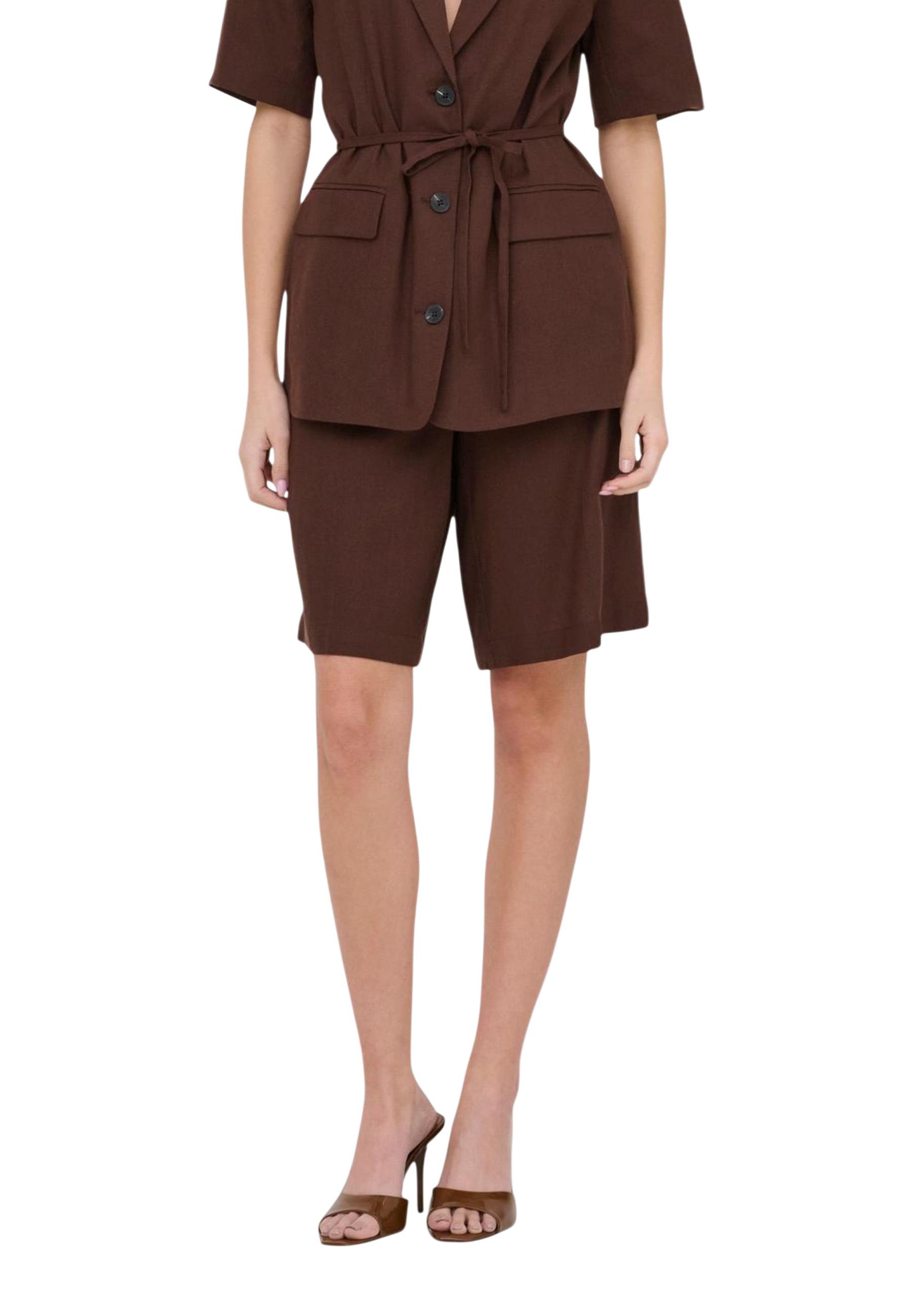 Jacqueline De Yong Short 6
