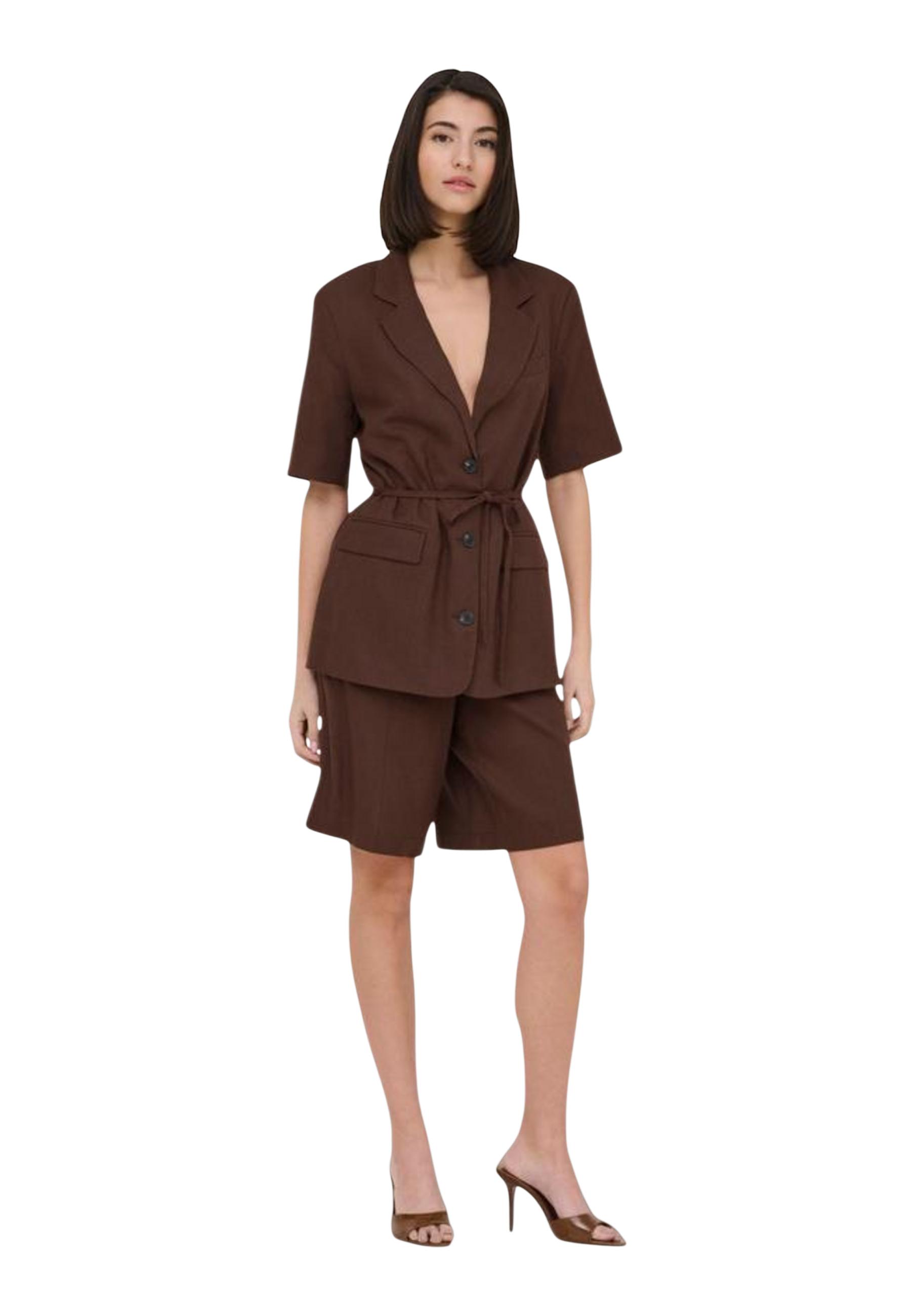 Jacqueline De Yong Short 9