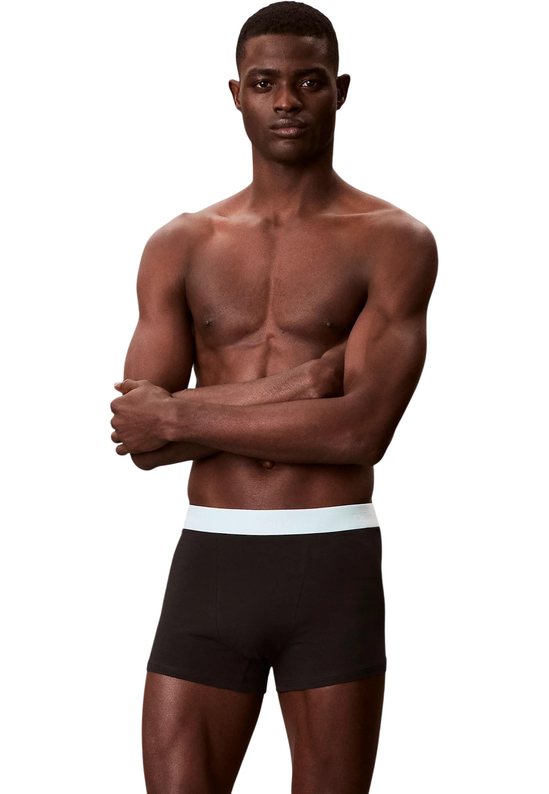 Calvin Klein Underwear 2
