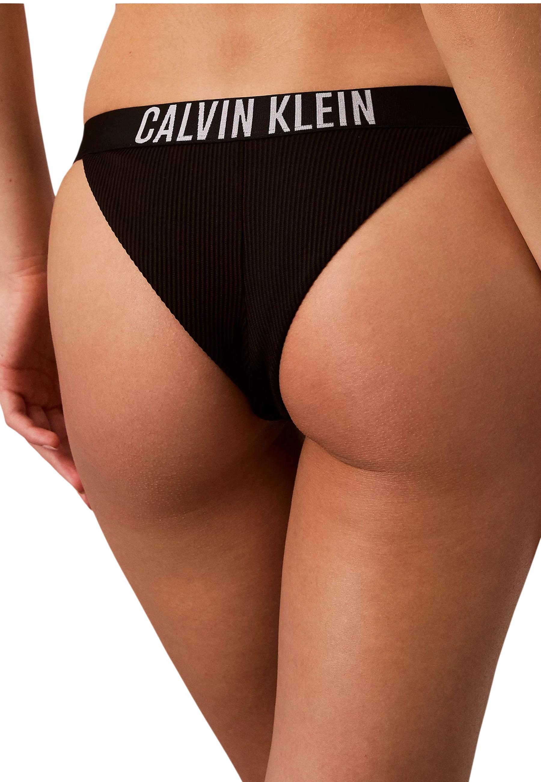 Calvin Klein Jeans Beachwear 2