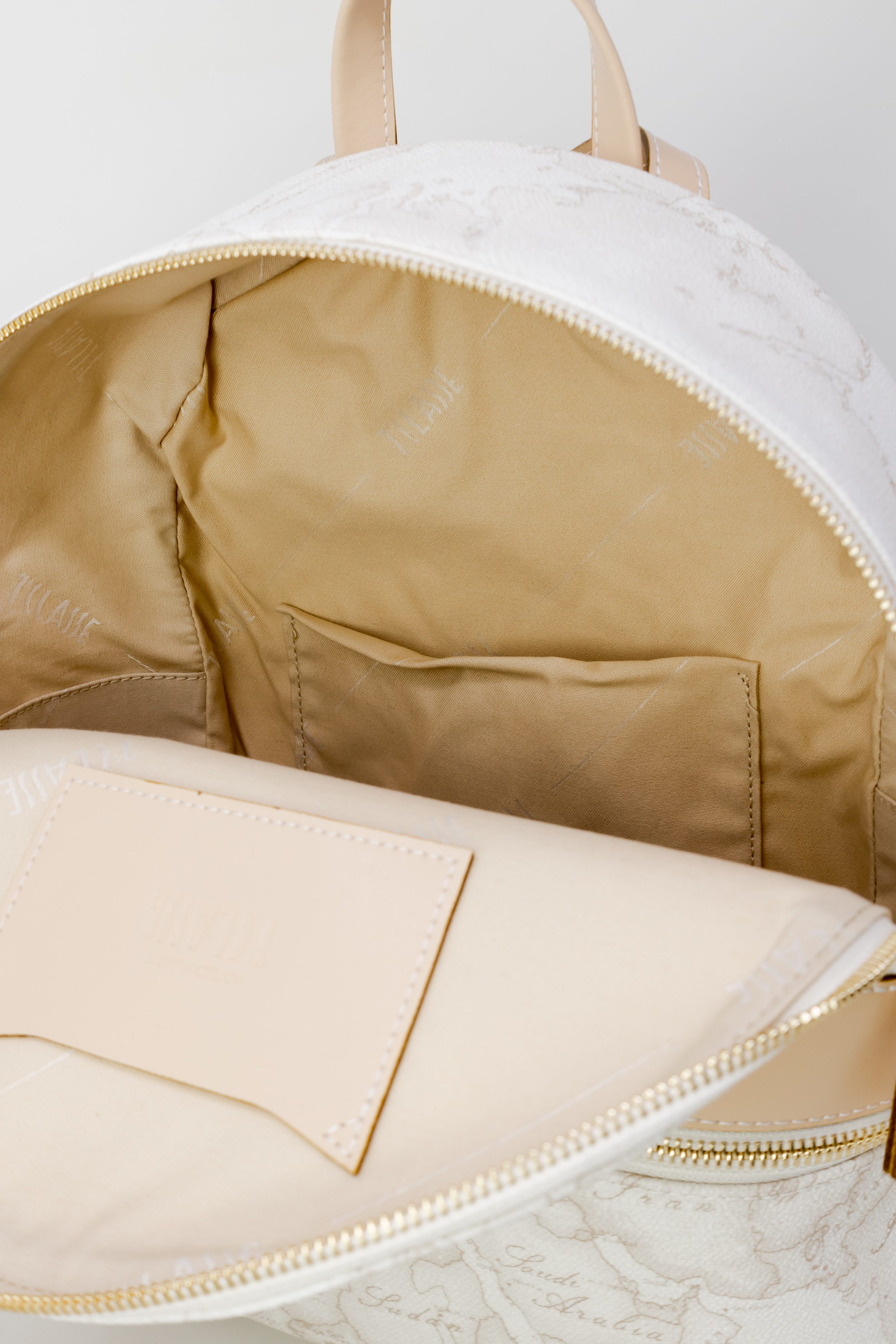 Alviero Martini Prima Classe Bag 5