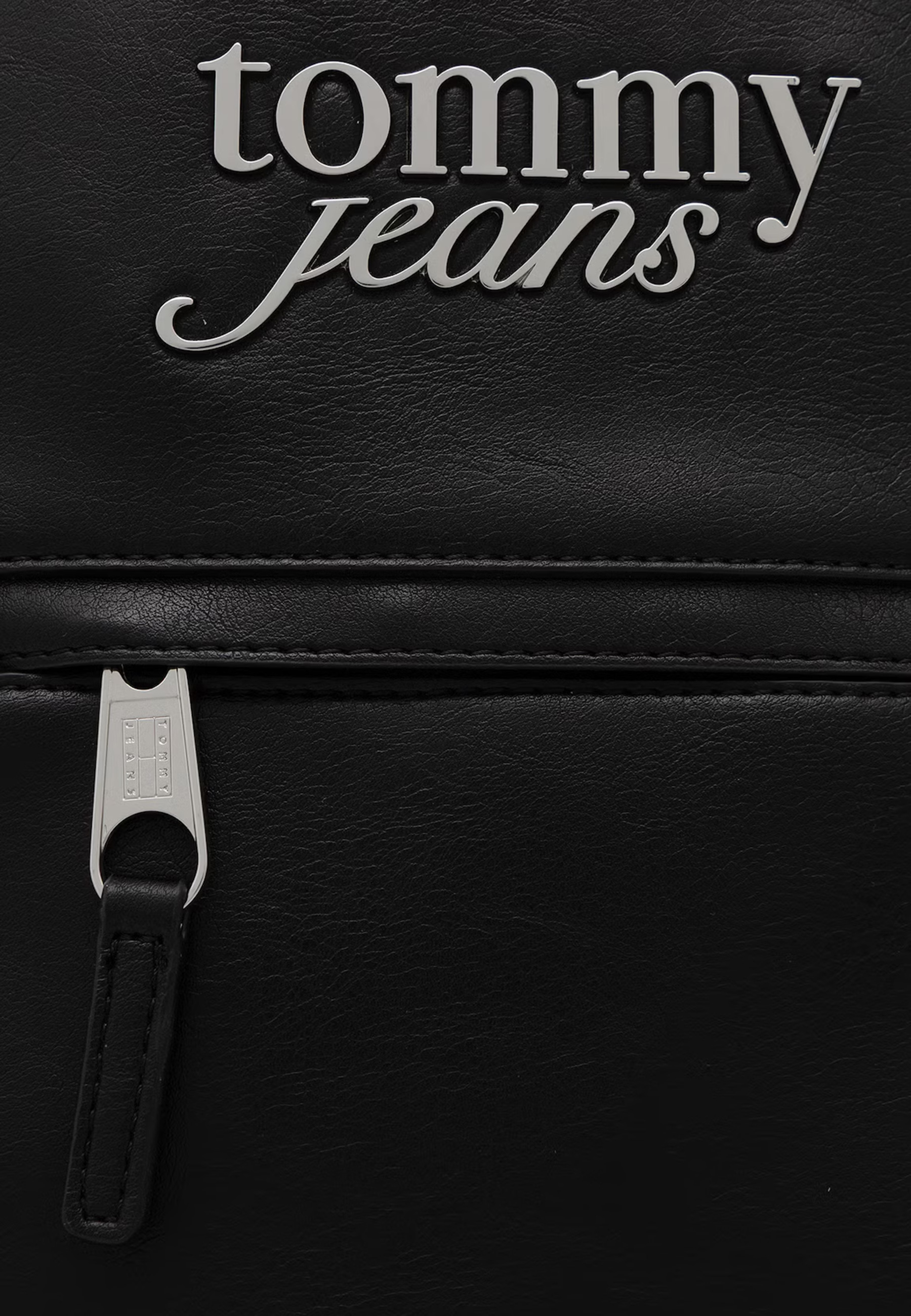 Tommy Hilfiger Bag 4