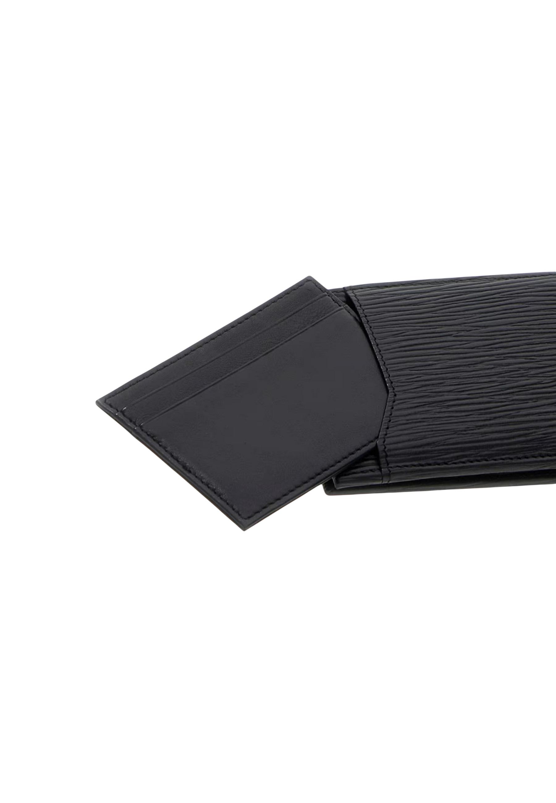 Guess Wallet 4