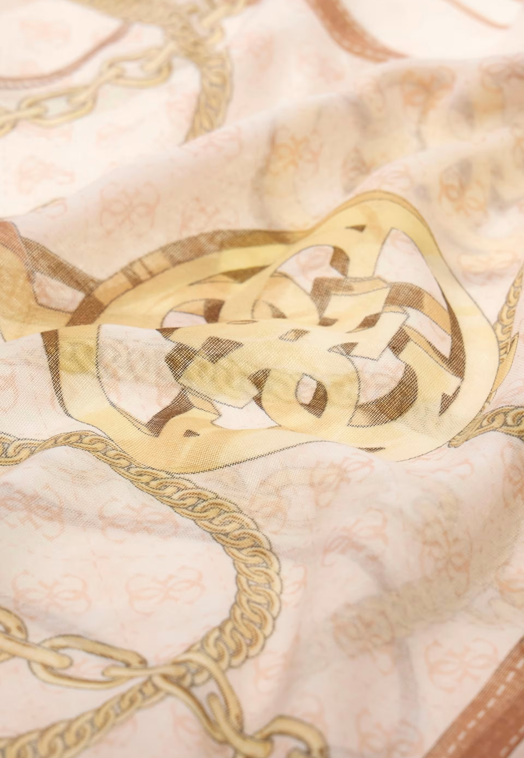 Guess Scarve 2