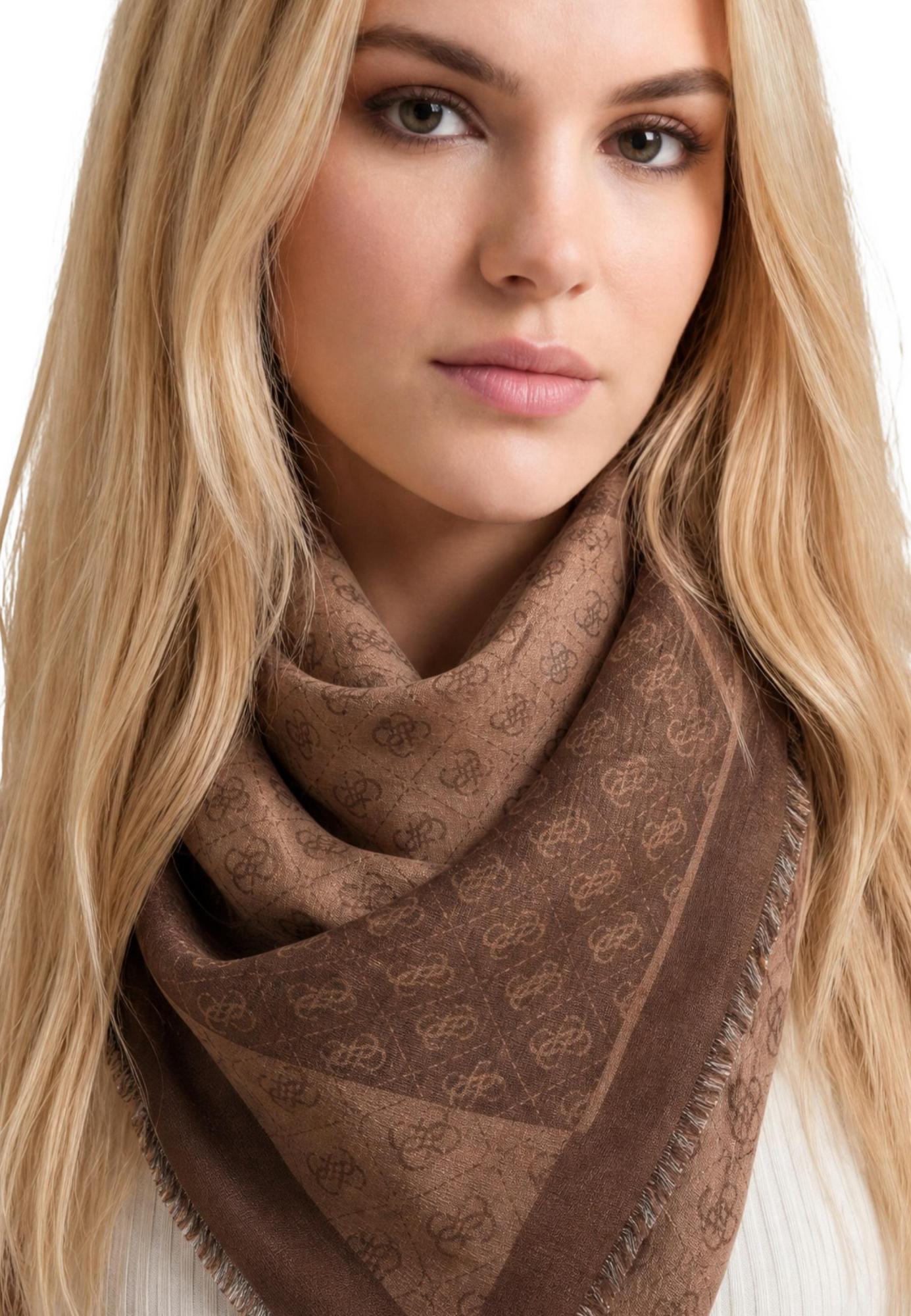 Guess Scarve 2