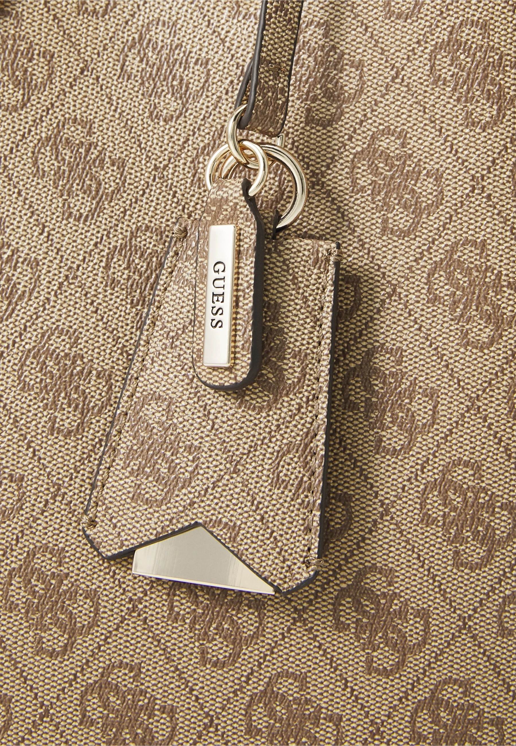 Guess Bag 4